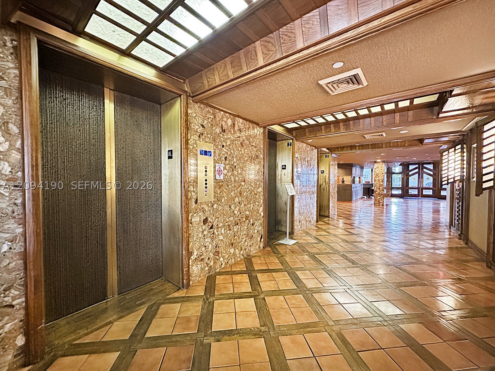 image Brickell Key One3