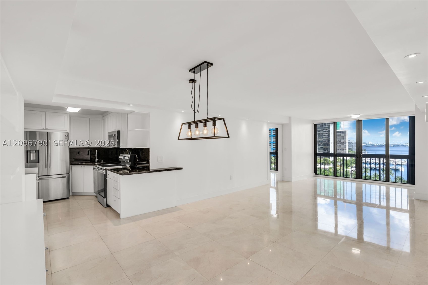 image Brickell Bay Club0