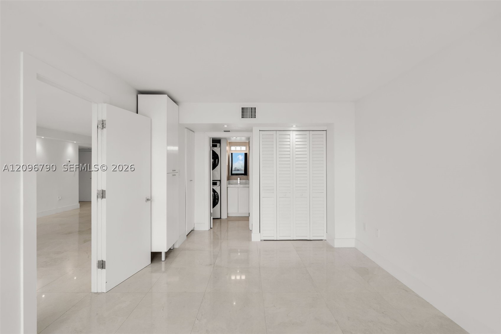 image Brickell Bay Club14