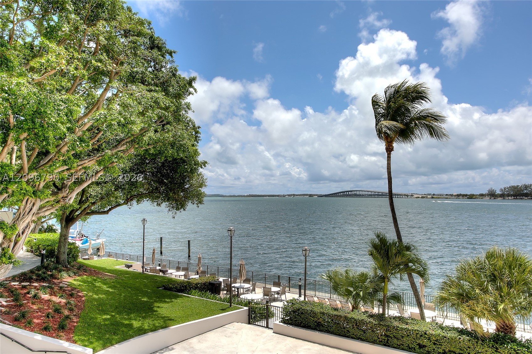 image Brickell Bay Club24