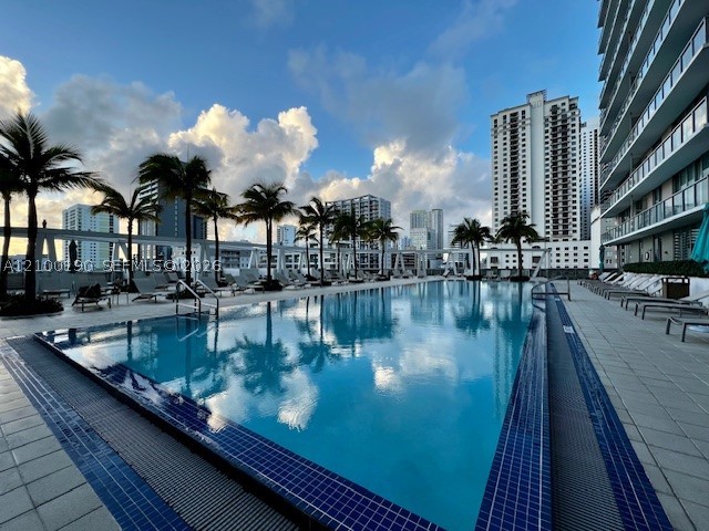 image Axis on Brickell South5
