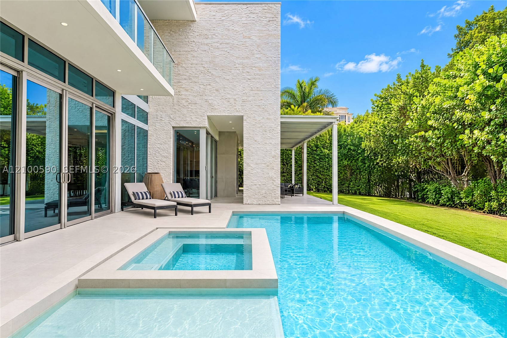 110 Reef Ln #10 Key Biscayne, FL 33149