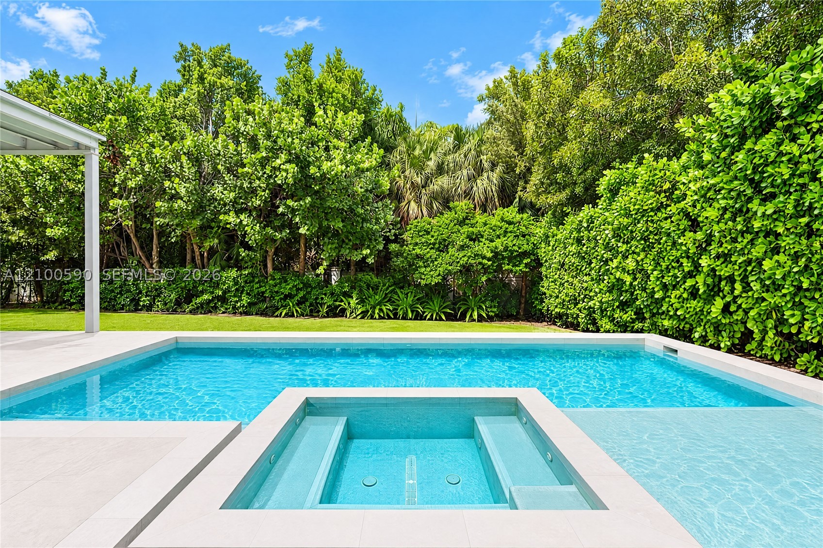 110 Reef Ln #10 Key Biscayne, FL 33149
