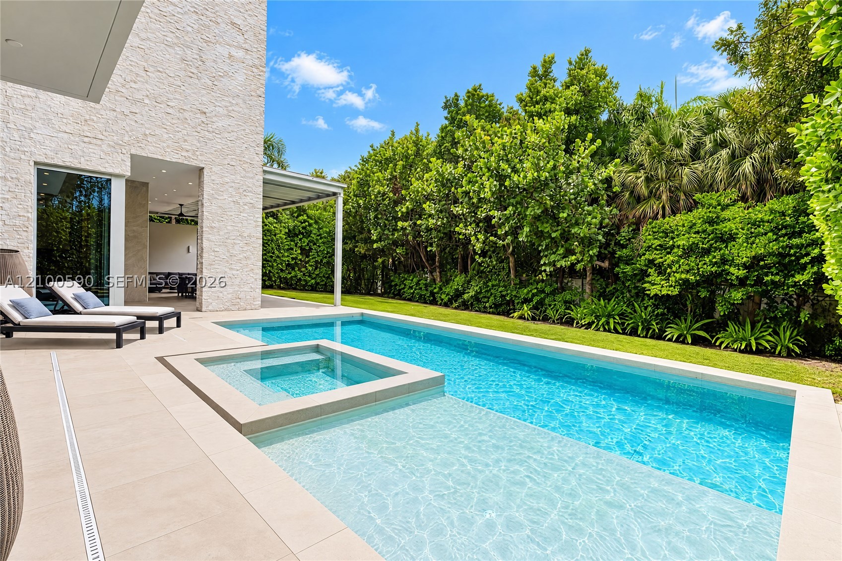 110 Reef Ln #10 Key Biscayne, FL 33149