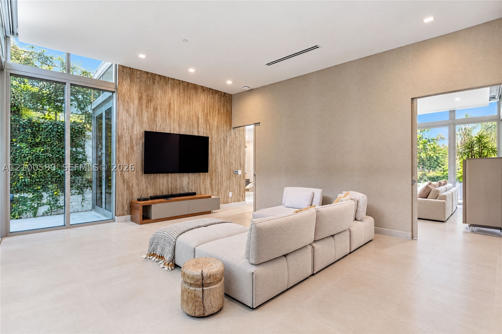 110 Reef Ln #10 Key Biscayne, FL 33149