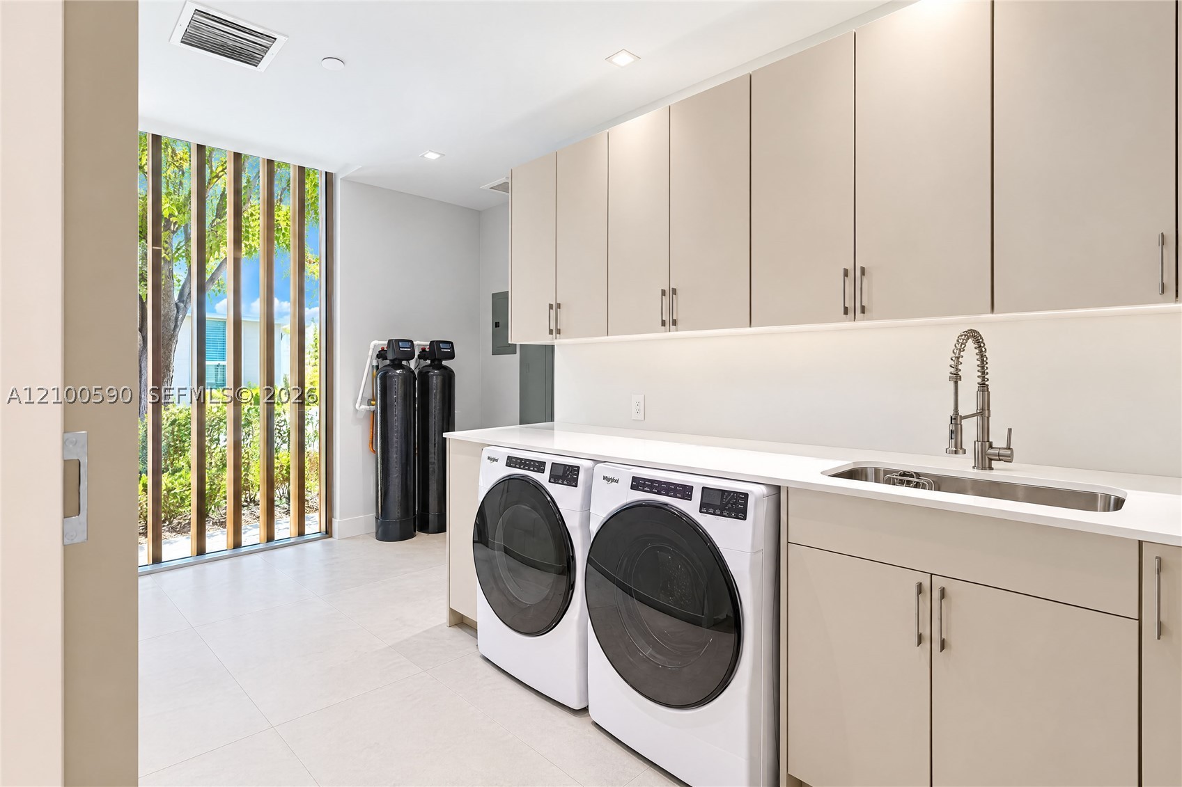 110 Reef Ln #10 Key Biscayne, FL 33149