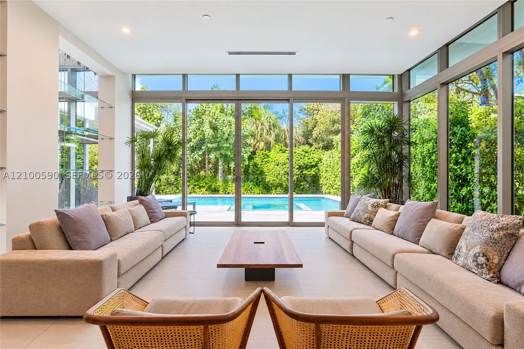 110 Reef Ln #10 Key Biscayne, FL 33149