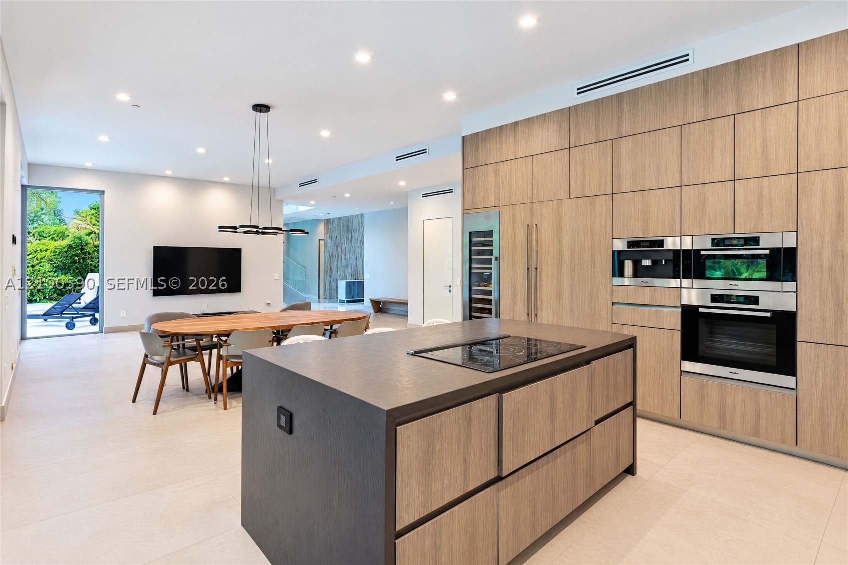 110 Reef Ln #10 Key Biscayne, FL 33149