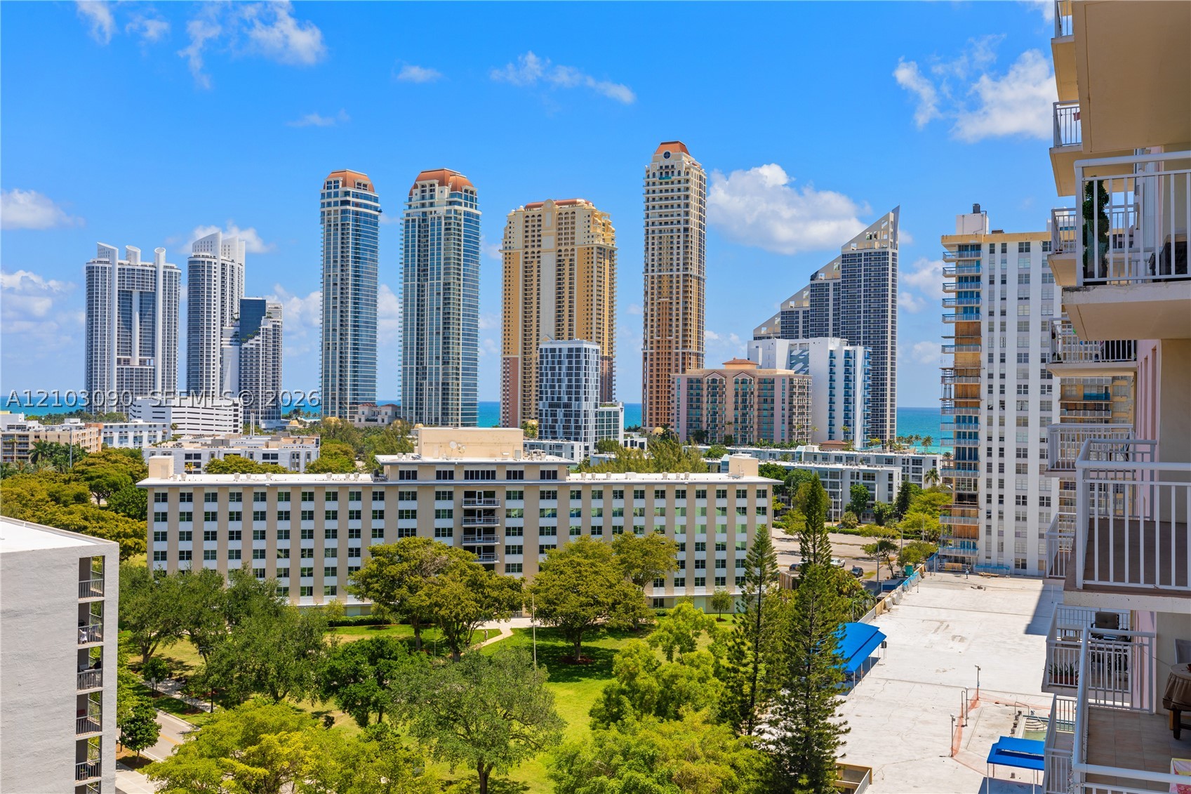 image Winston Towers 2008