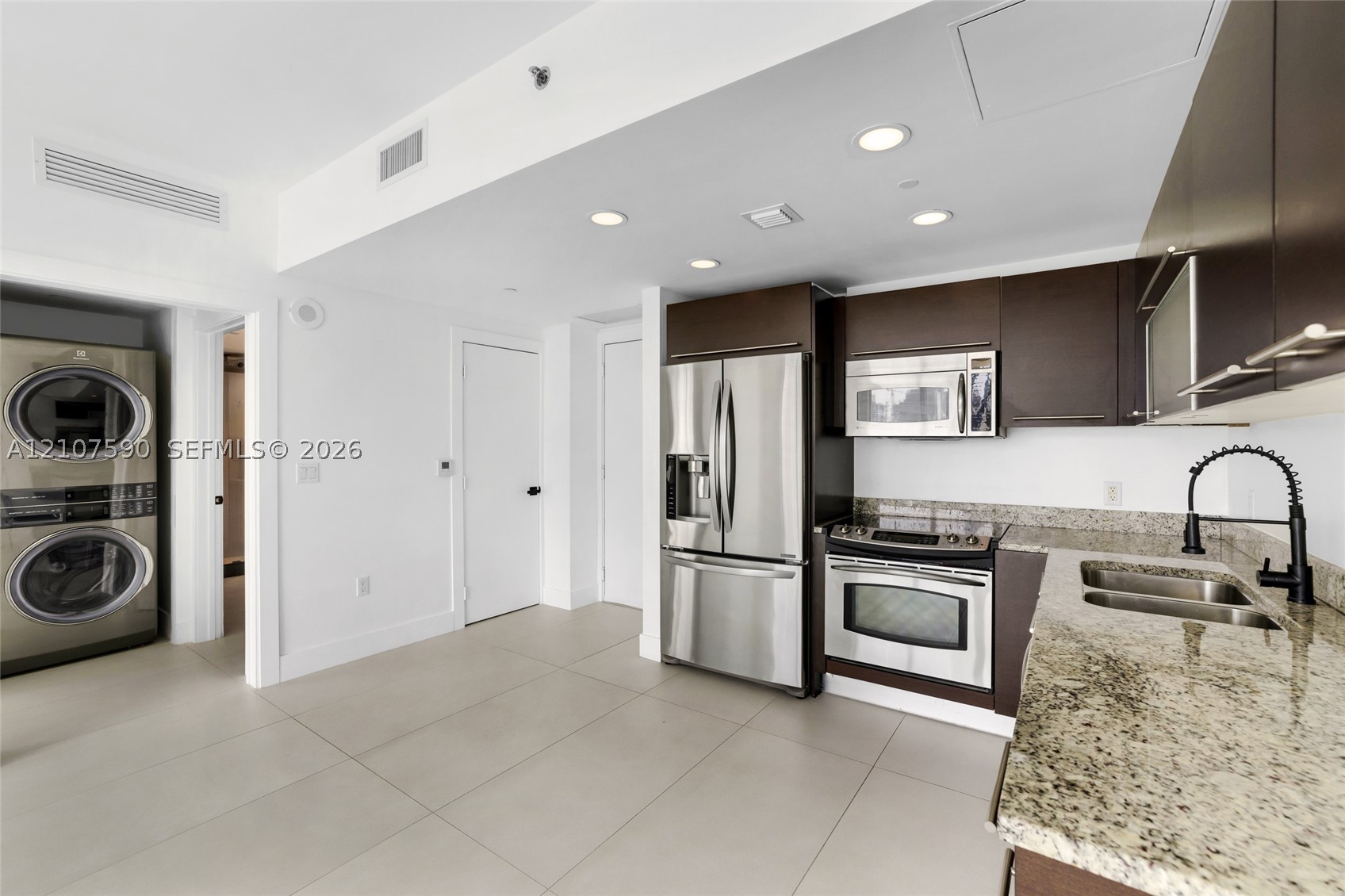 image The Plaza on Brickell East8