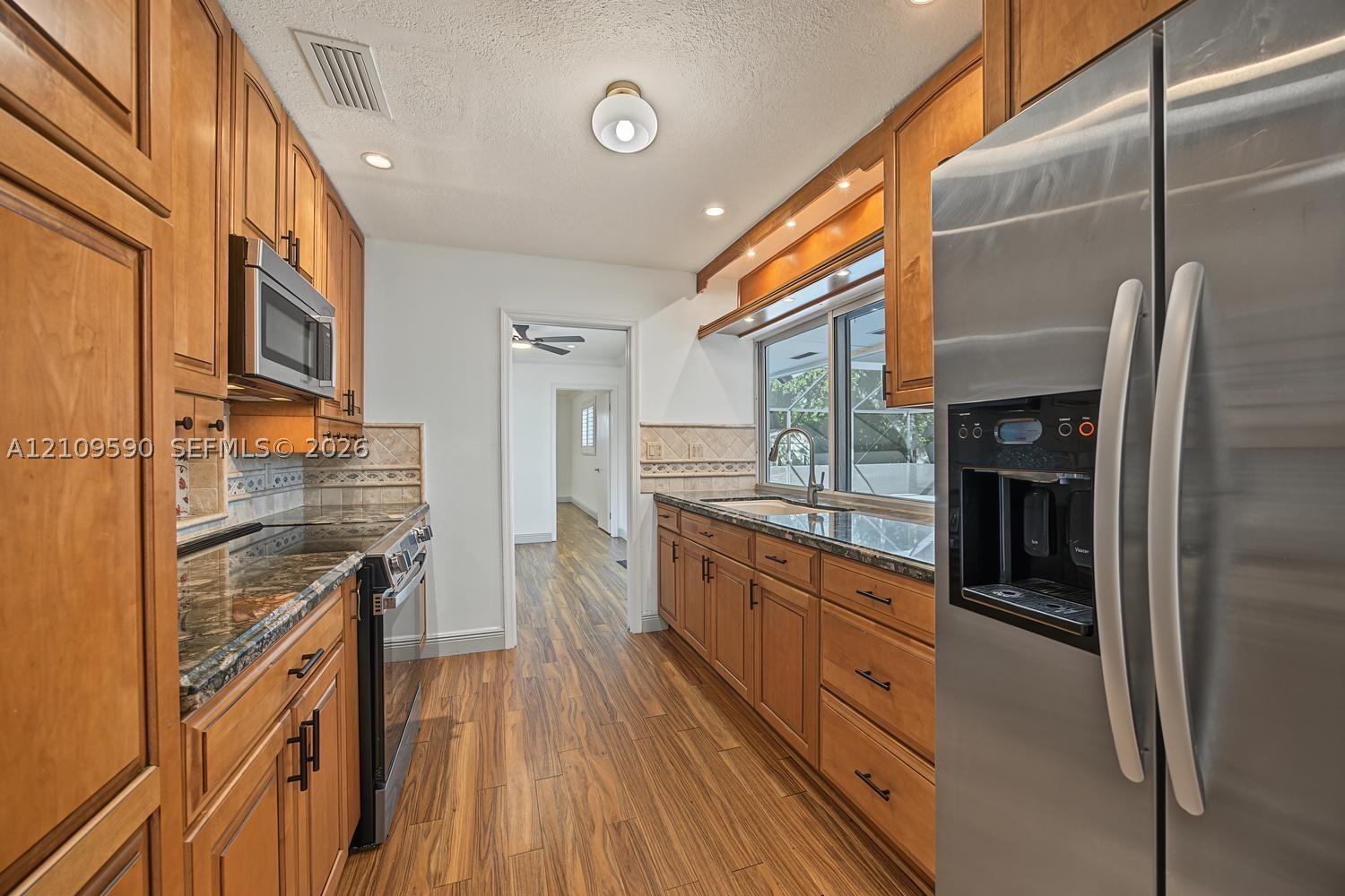 7715 SW 122nd St Pinecrest, FL 33156