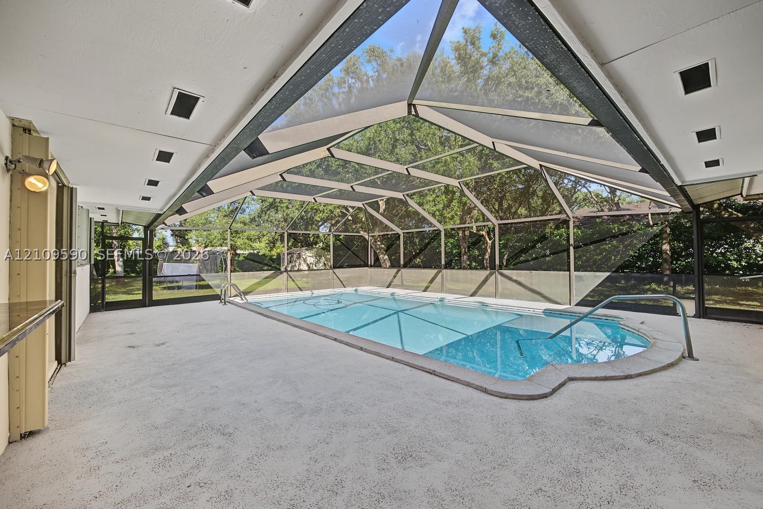 7715 SW 122nd St Pinecrest, FL 33156