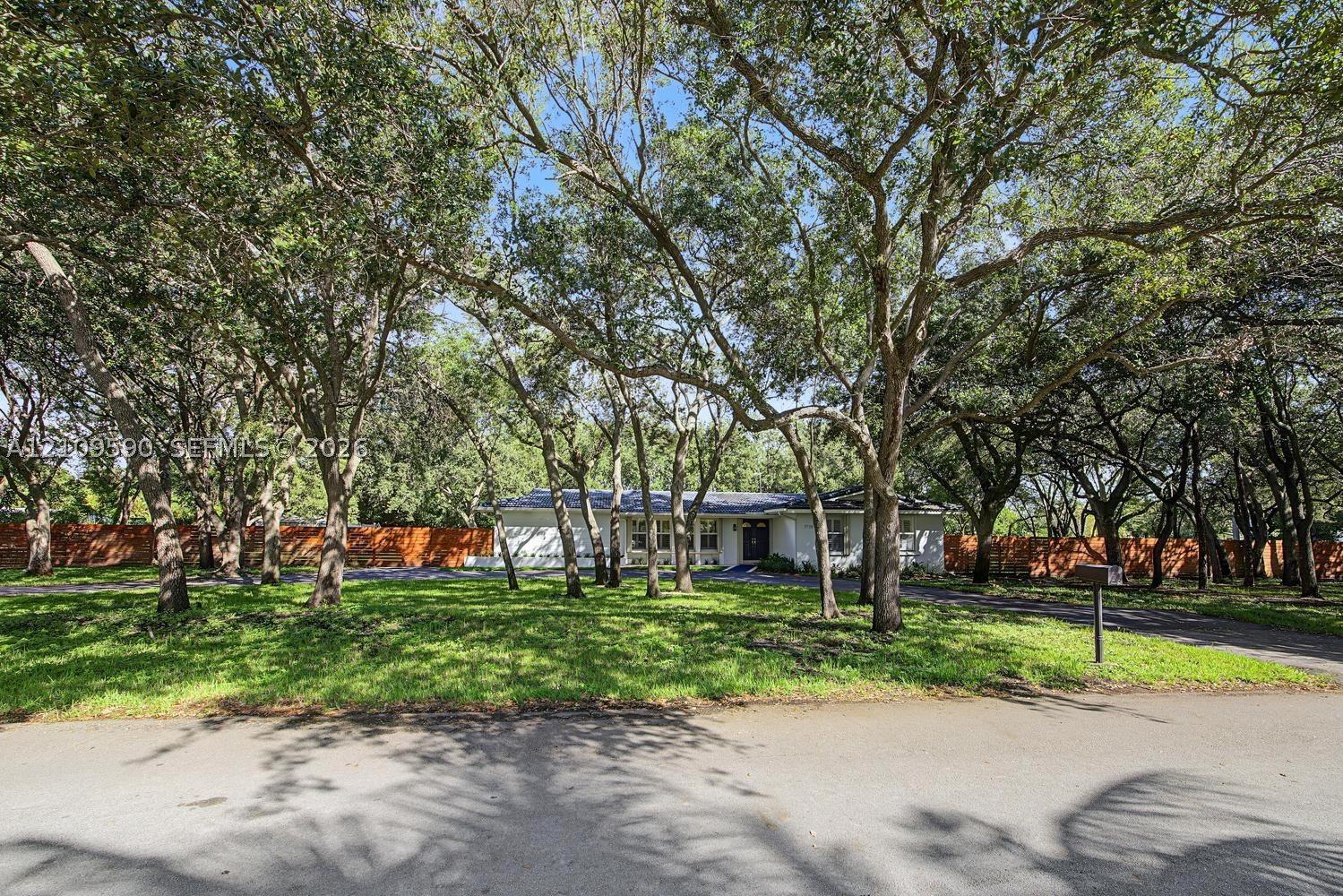 7715 SW 122nd St Pinecrest, FL 33156