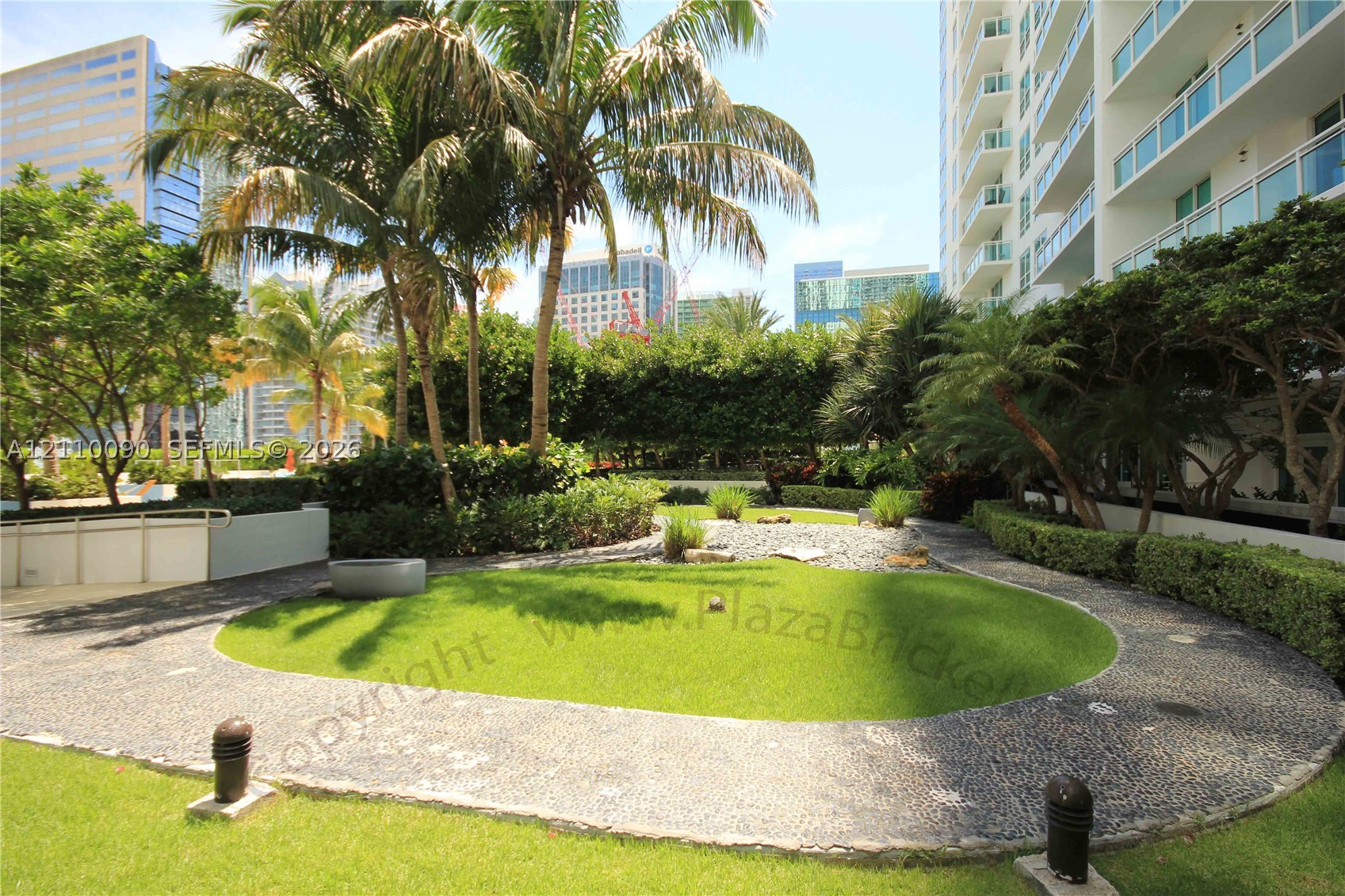 950 Brickell Bay Dr #4109 Miami, FL 33131