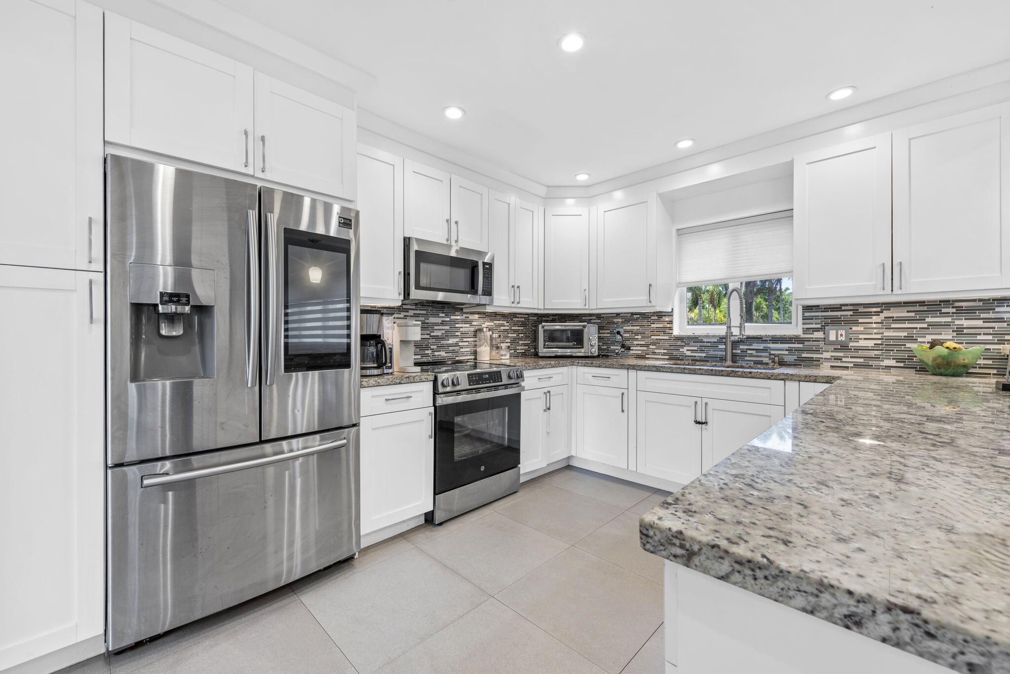 409 N 14th Hollywood, FL 33020