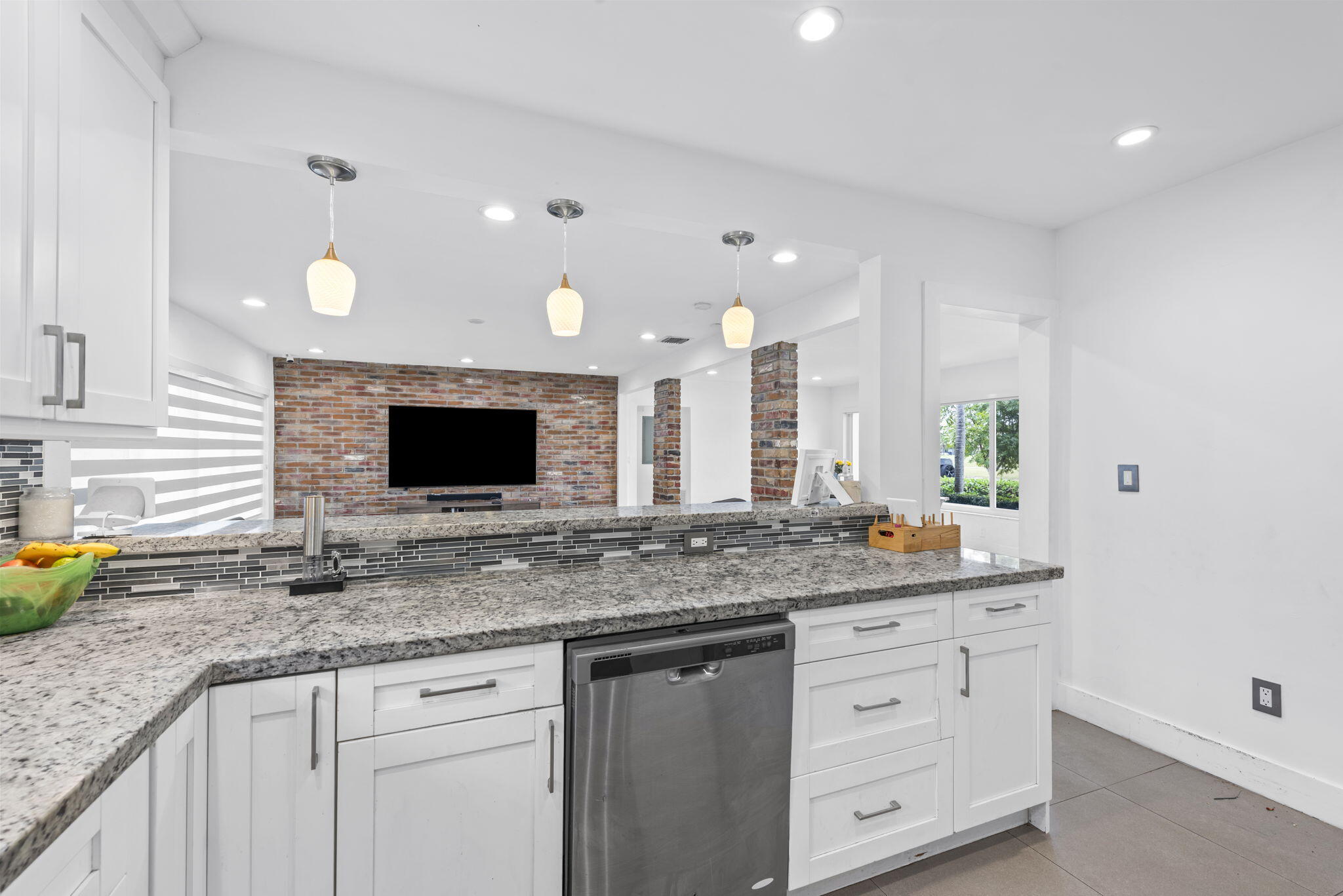 409 N 14th Hollywood, FL 33020