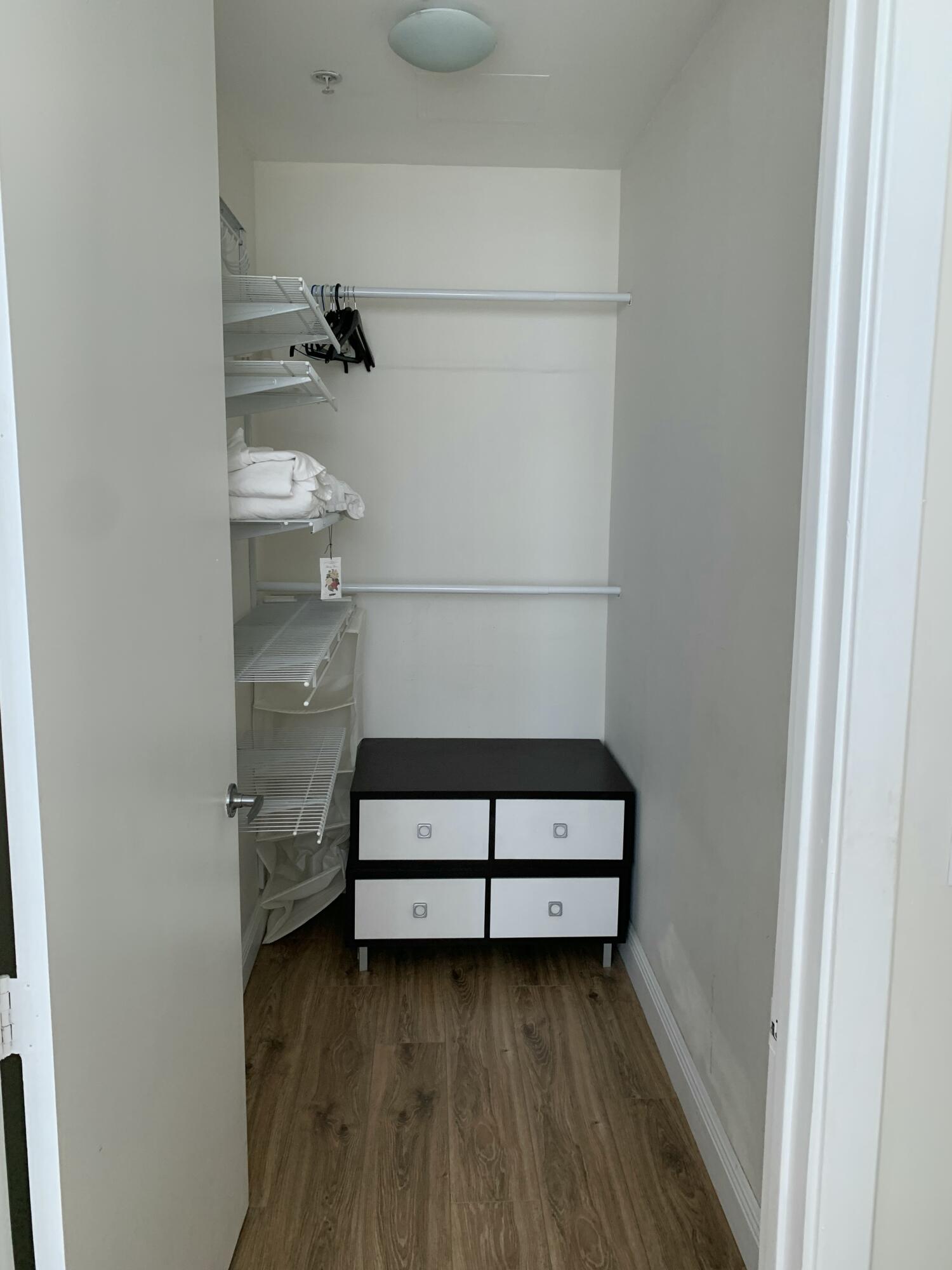 2200 NE 4th #805 Miami, FL 33137