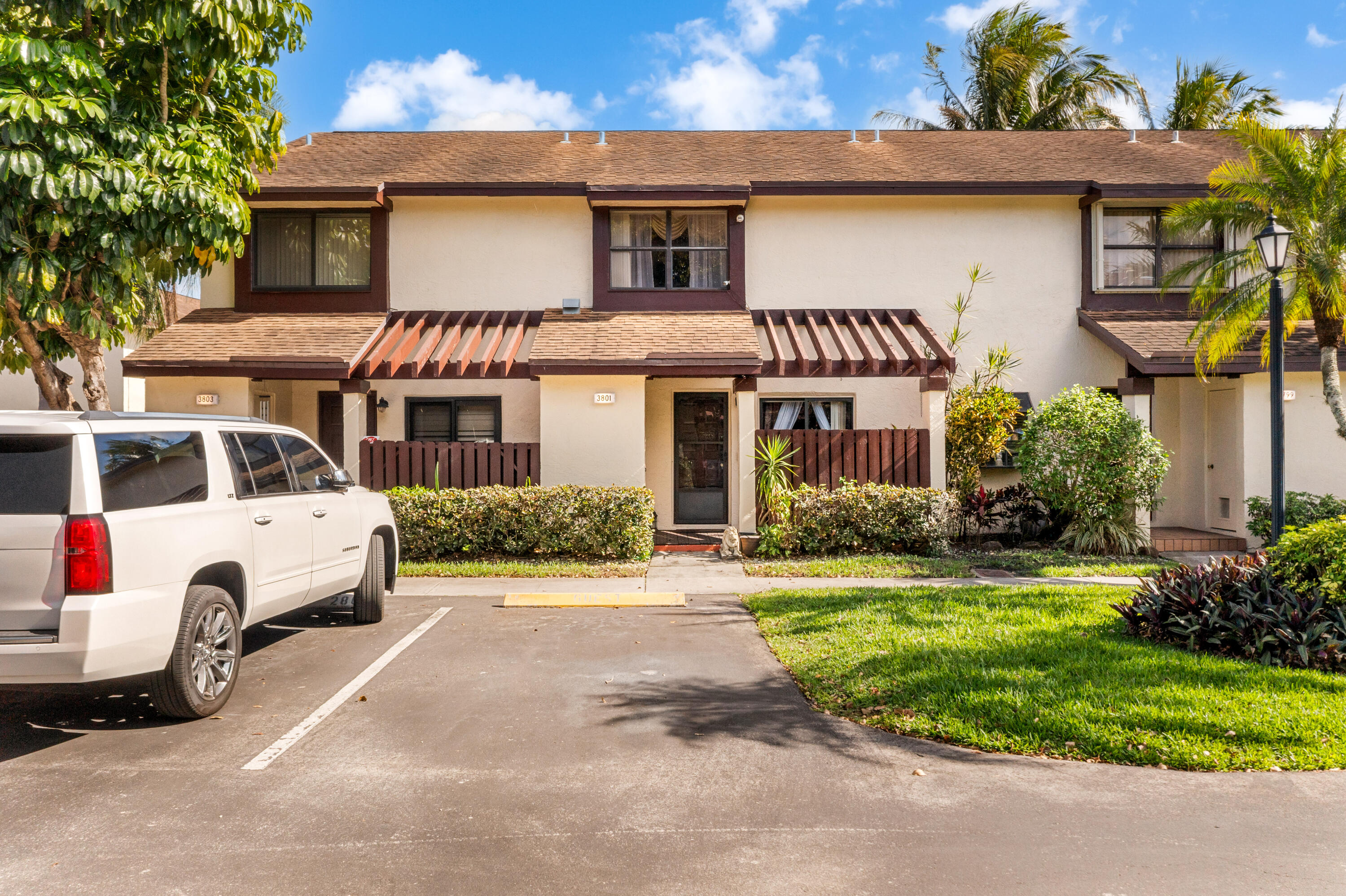 3801 N Carambola Cir North #2802 Coconut Creek, FL 33066