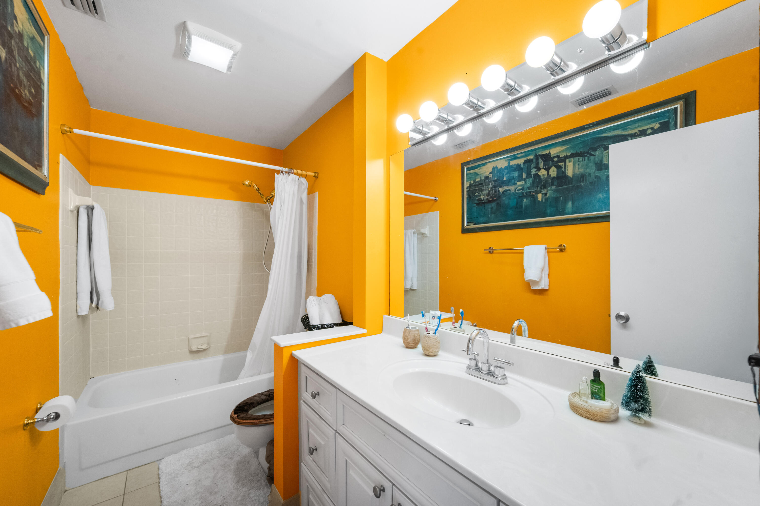 3801 N Carambola Cir North #2802 Coconut Creek, FL 33066