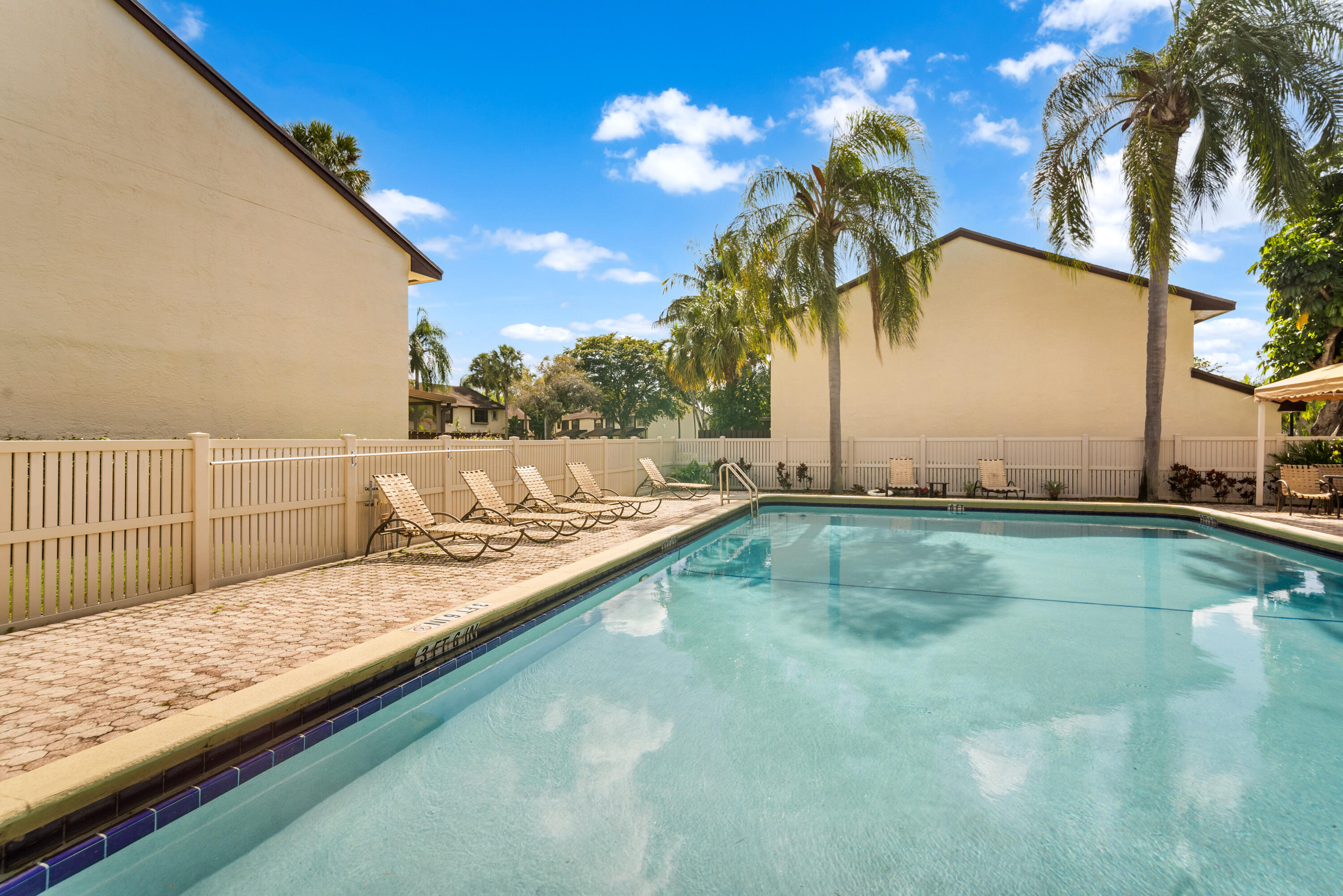 3801 N Carambola Cir North #2802 Coconut Creek, FL 33066