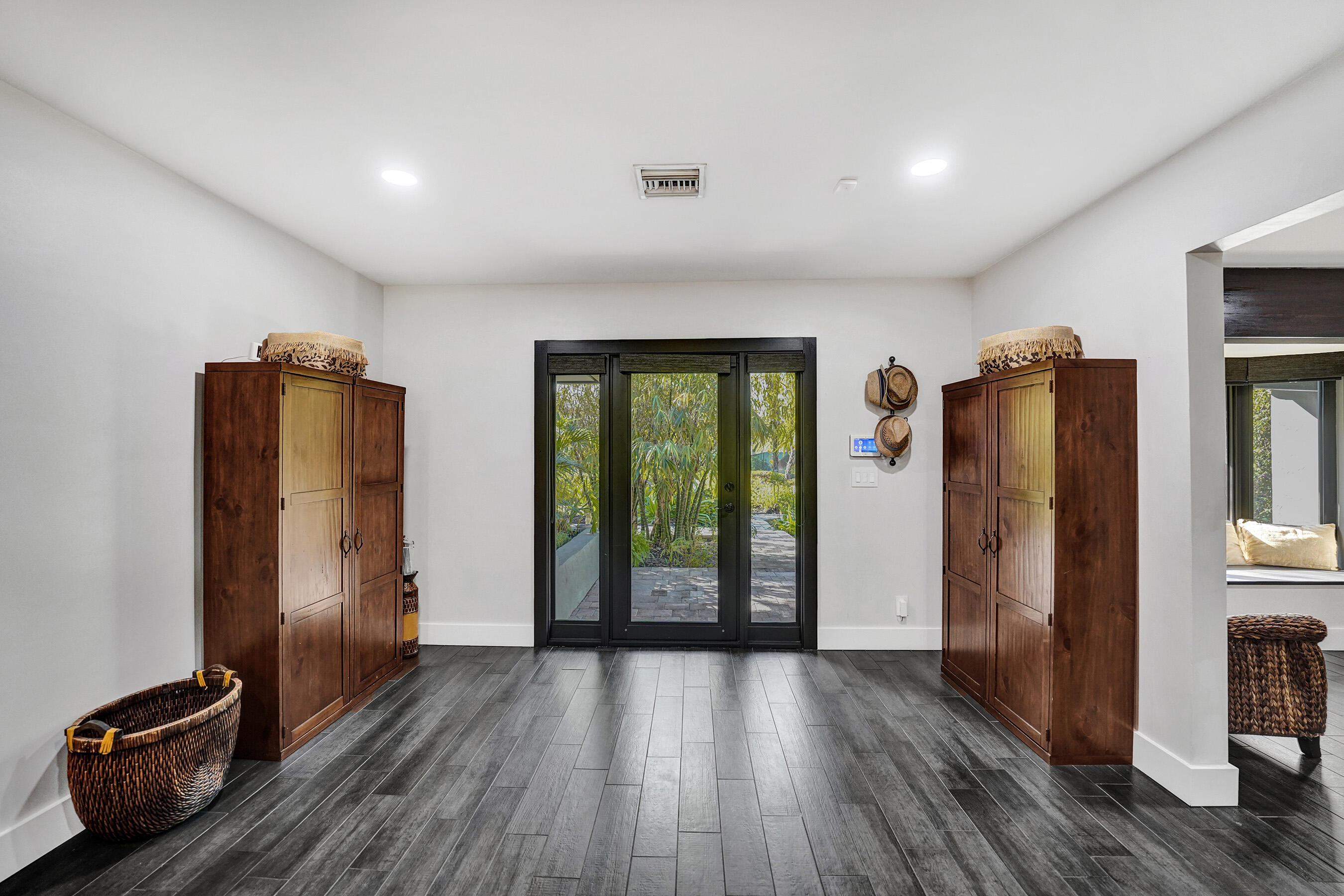 2309 NE 12th Fort Lauderdale, FL 33304