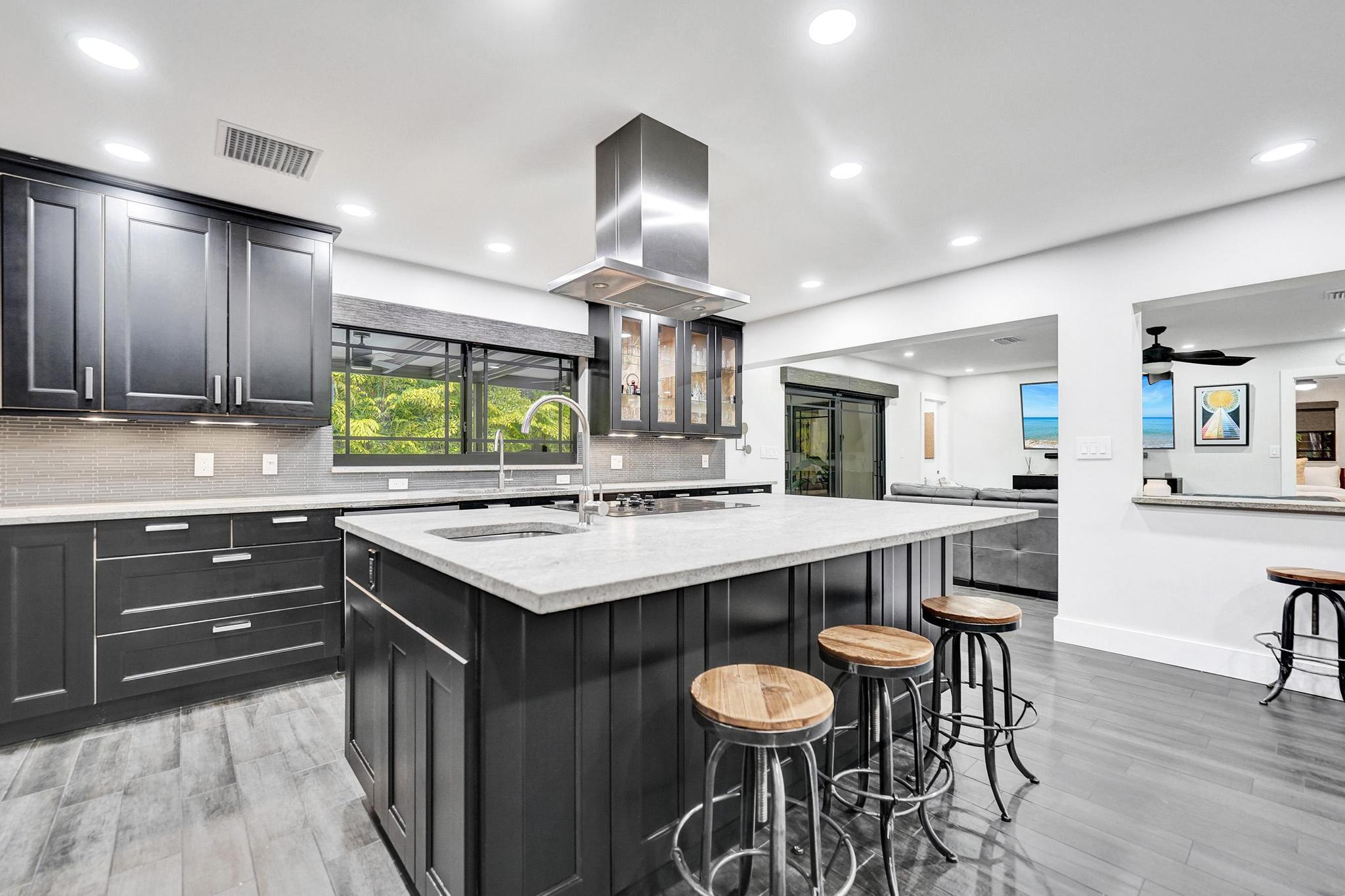 2309 NE 12th Fort Lauderdale, FL 33304