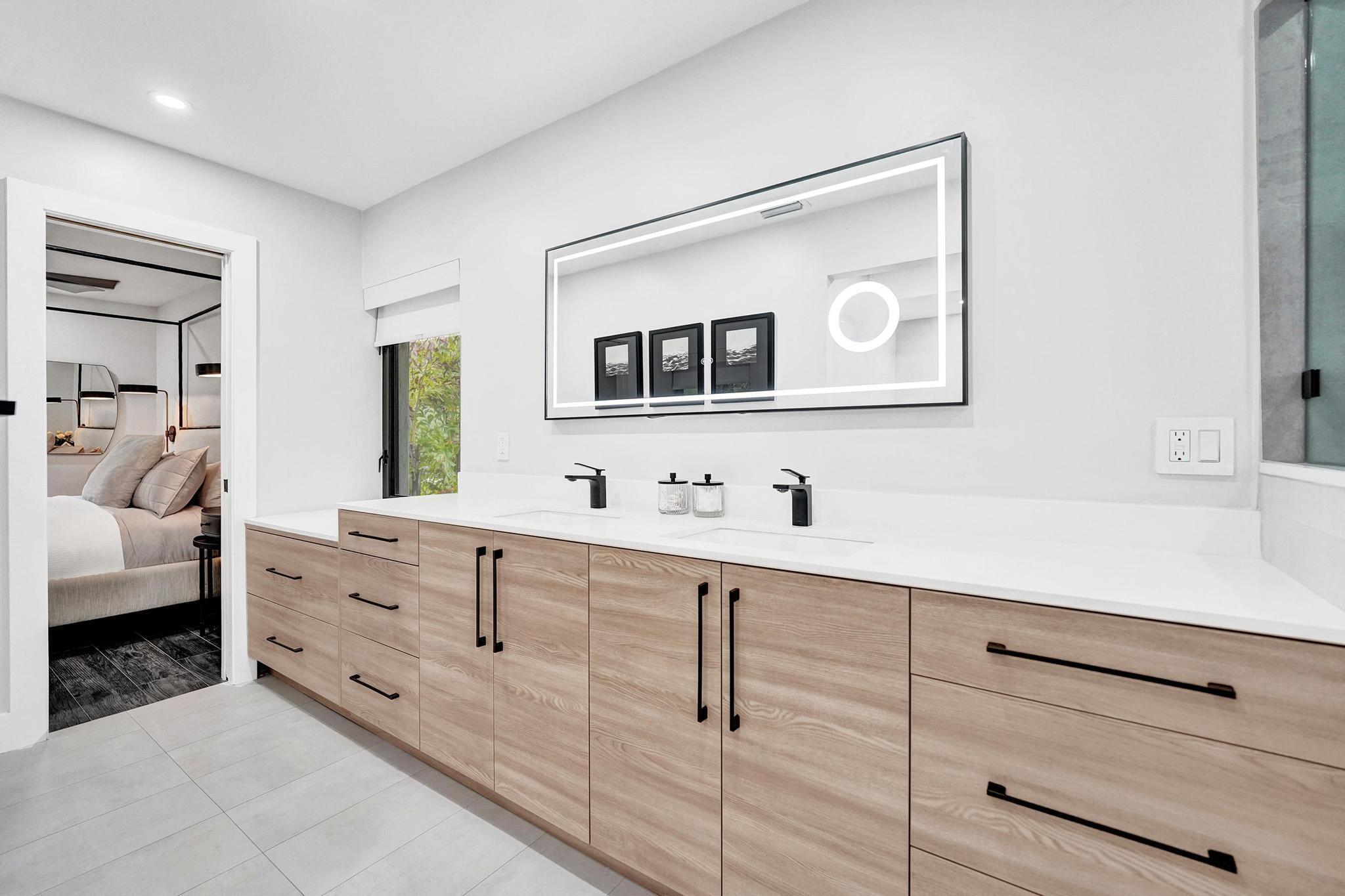 2309 NE 12th Fort Lauderdale, FL 33304