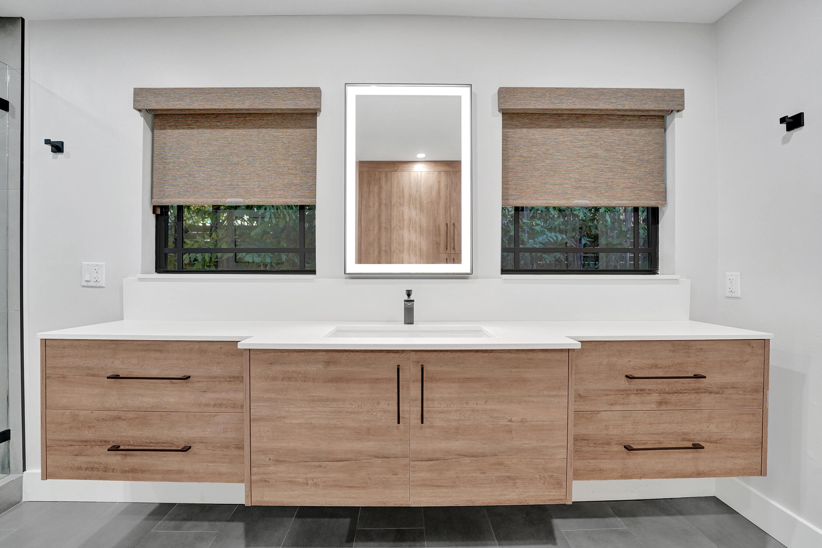 2309 NE 12th Fort Lauderdale, FL 33304