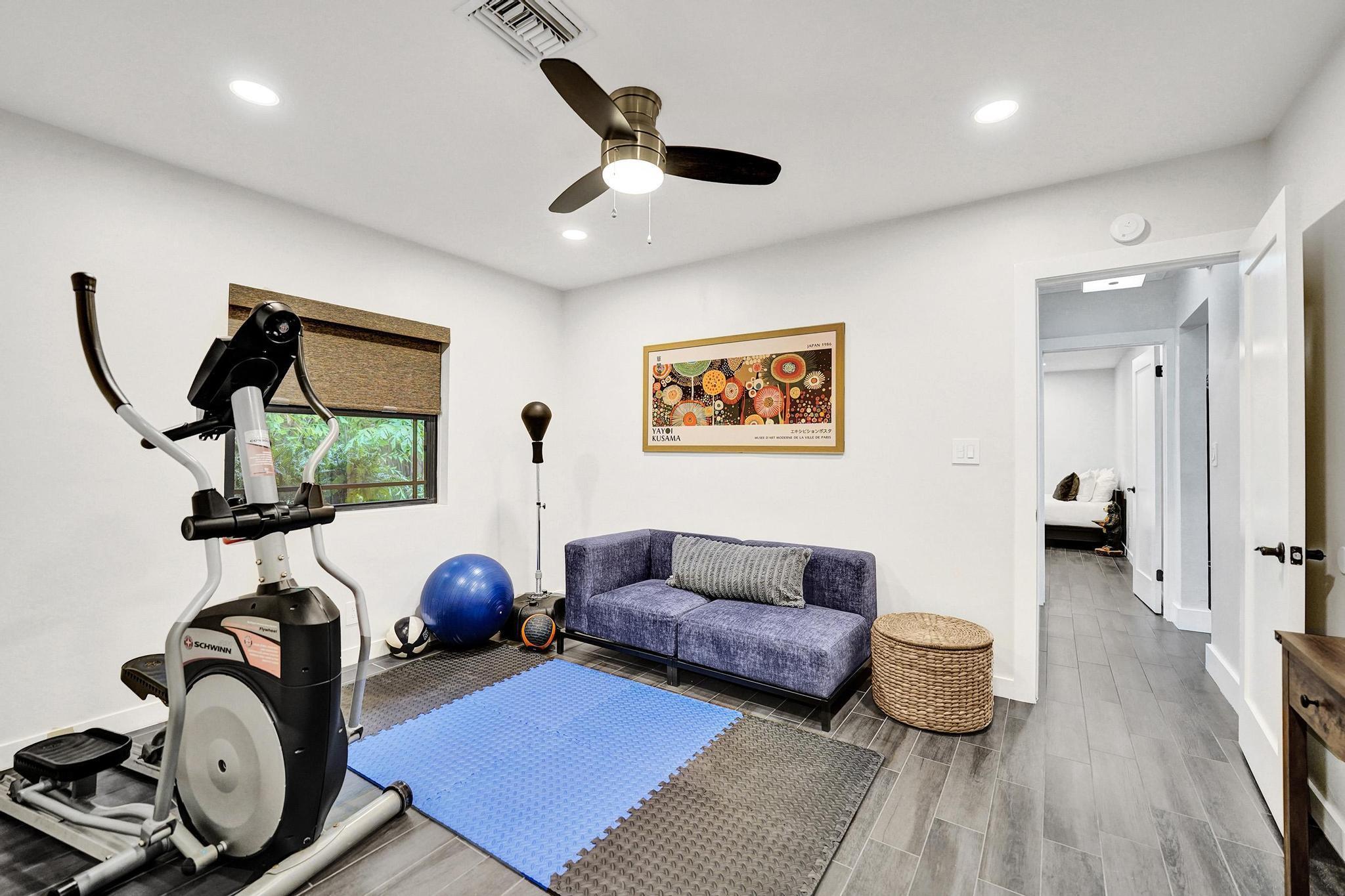 2309 NE 12th Fort Lauderdale, FL 33304