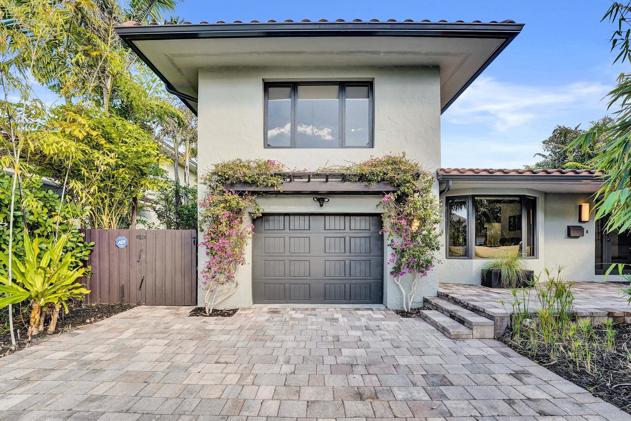 2309 NE 12th Fort Lauderdale, FL 33304