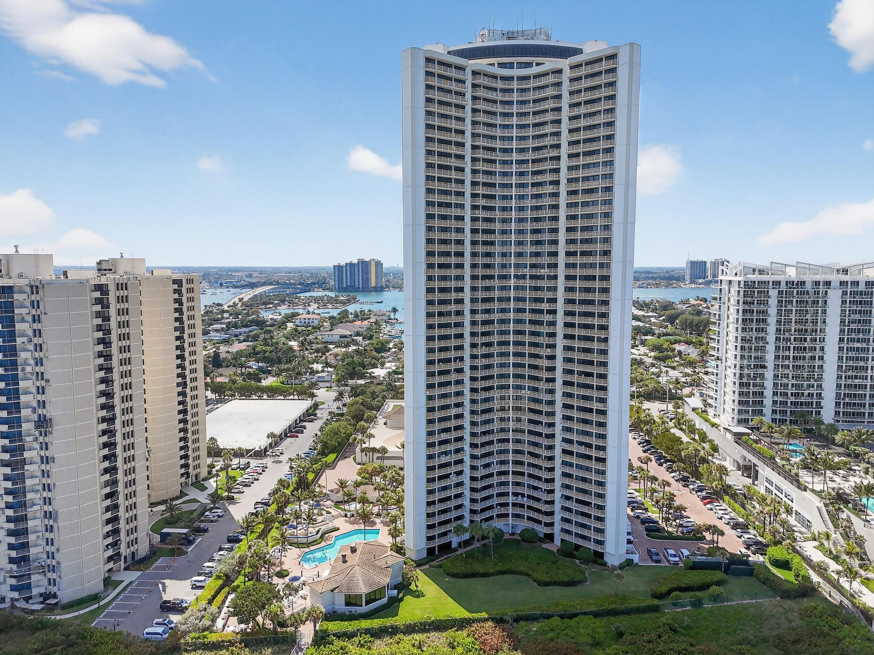 3000 N Ocean #9h Singer Island, FL 33404