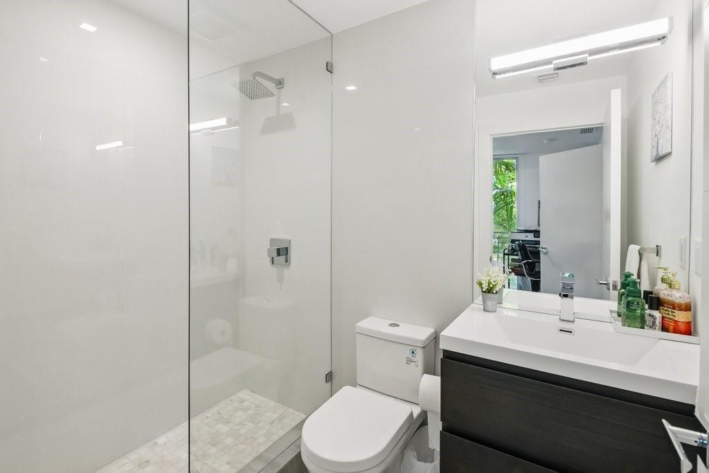 700 NE 14th #208 Fort Lauderdale, FL 33304