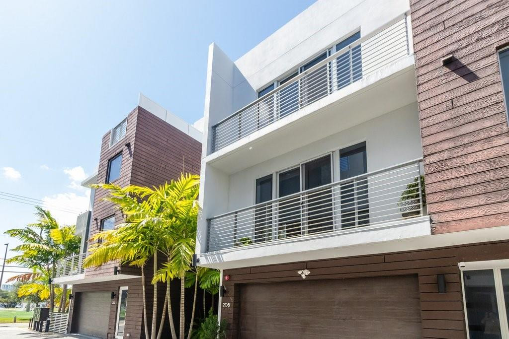 700 NE 14th #208 Fort Lauderdale, FL 33304