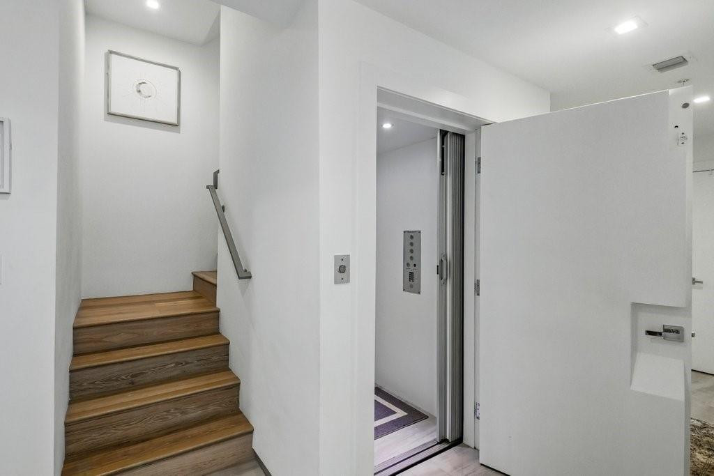 700 NE 14th #208 Fort Lauderdale, FL 33304