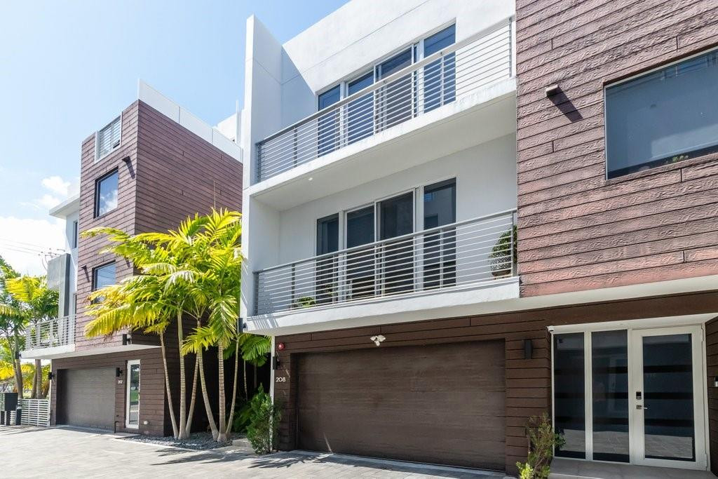 700 NE 14th #208 Fort Lauderdale, FL 33304