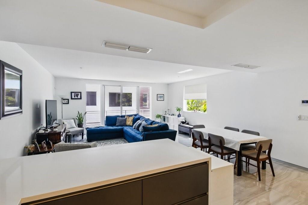 700 NE 14th #208 Fort Lauderdale, FL 33304