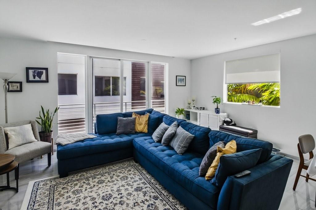 700 NE 14th #208 Fort Lauderdale, FL 33304