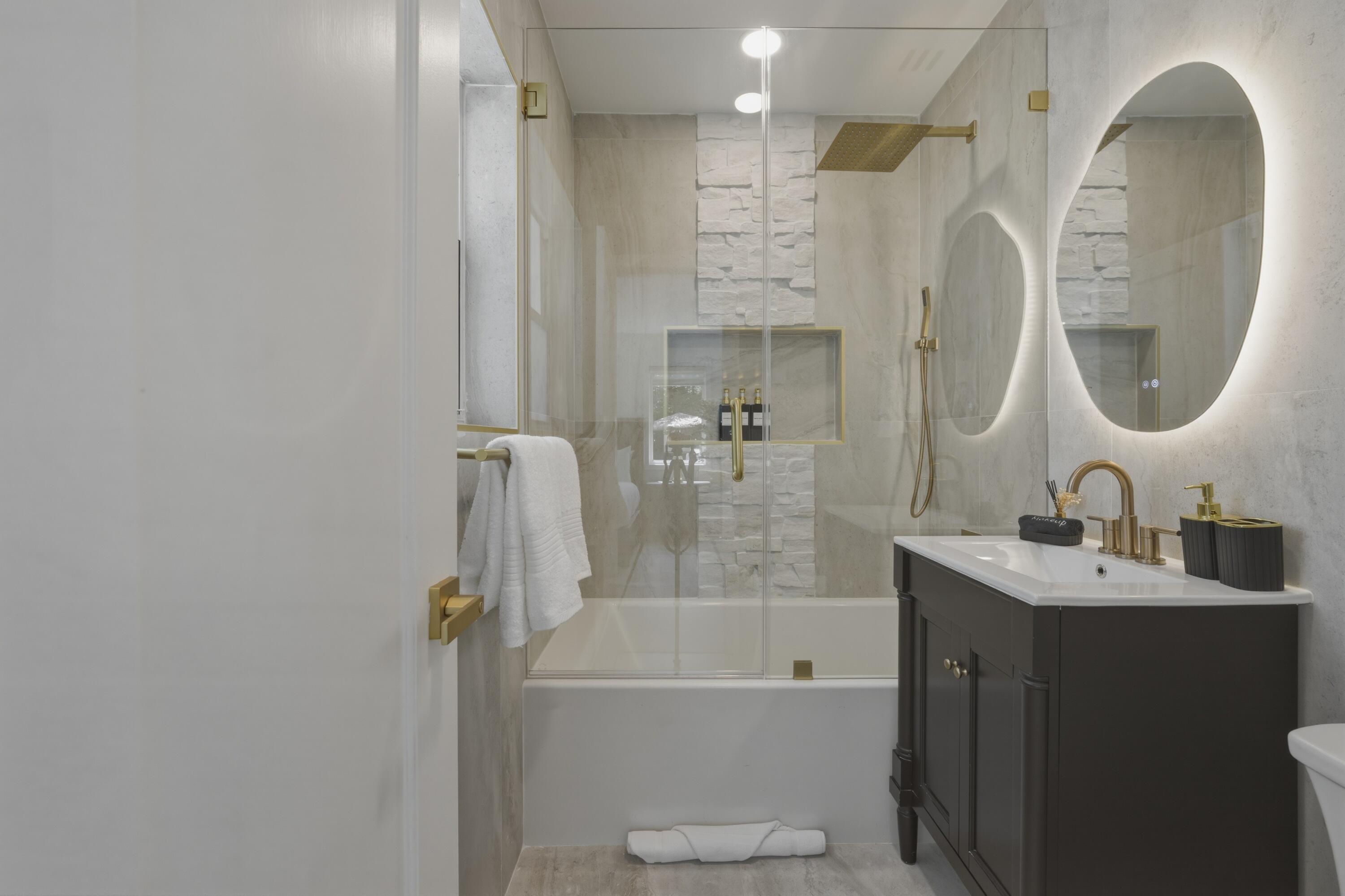 610 NE 16th Fort Lauderdale, FL 33304