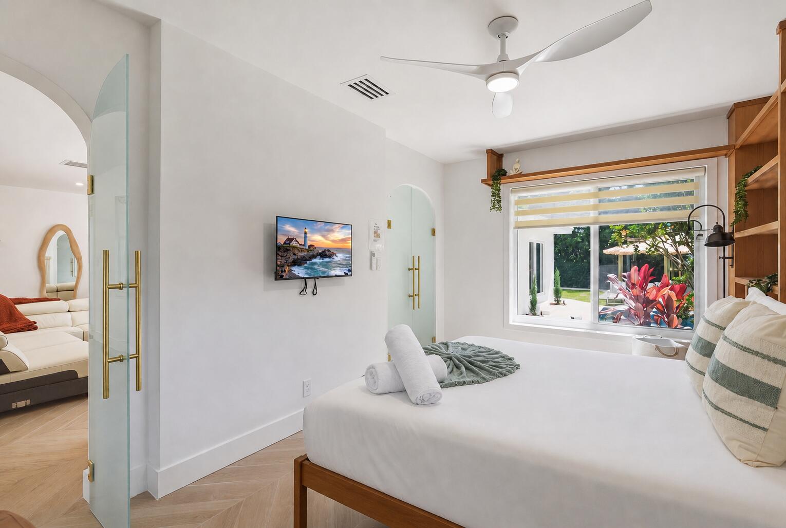 610 NE 16th Fort Lauderdale, FL 33304
