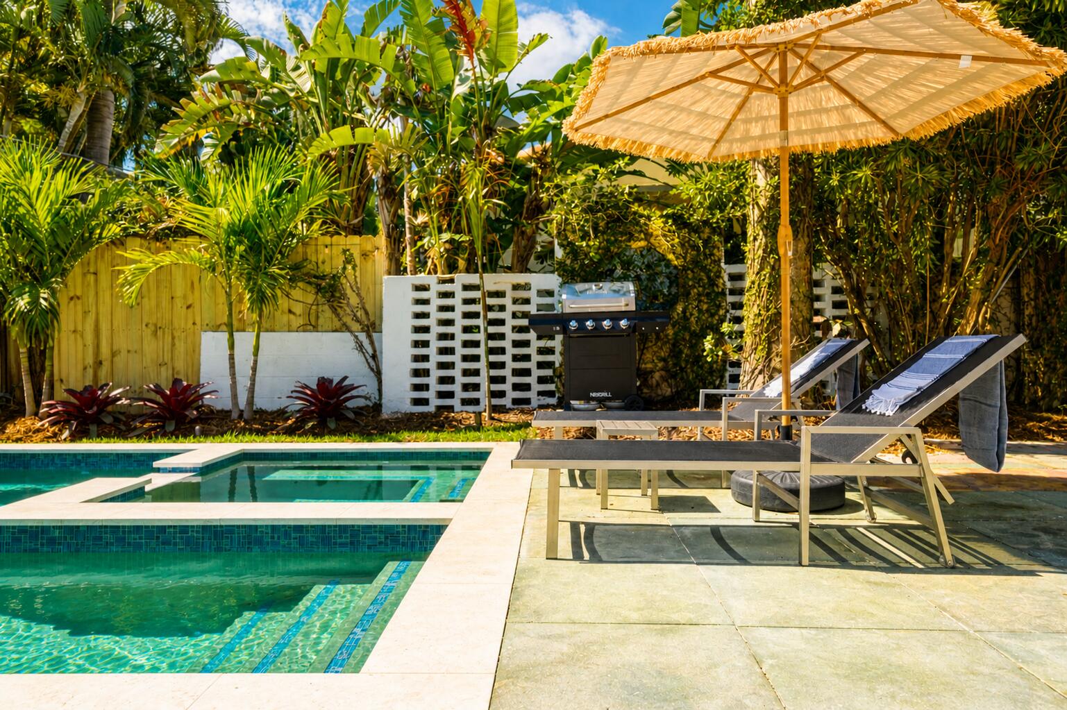610 NE 16th Fort Lauderdale, FL 33304