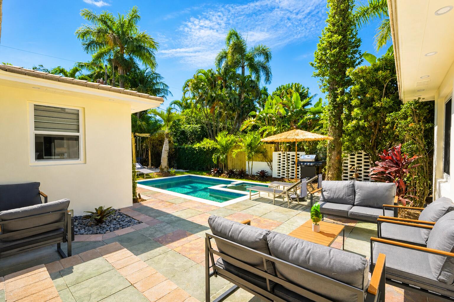 610 NE 16th Fort Lauderdale, FL 33304
