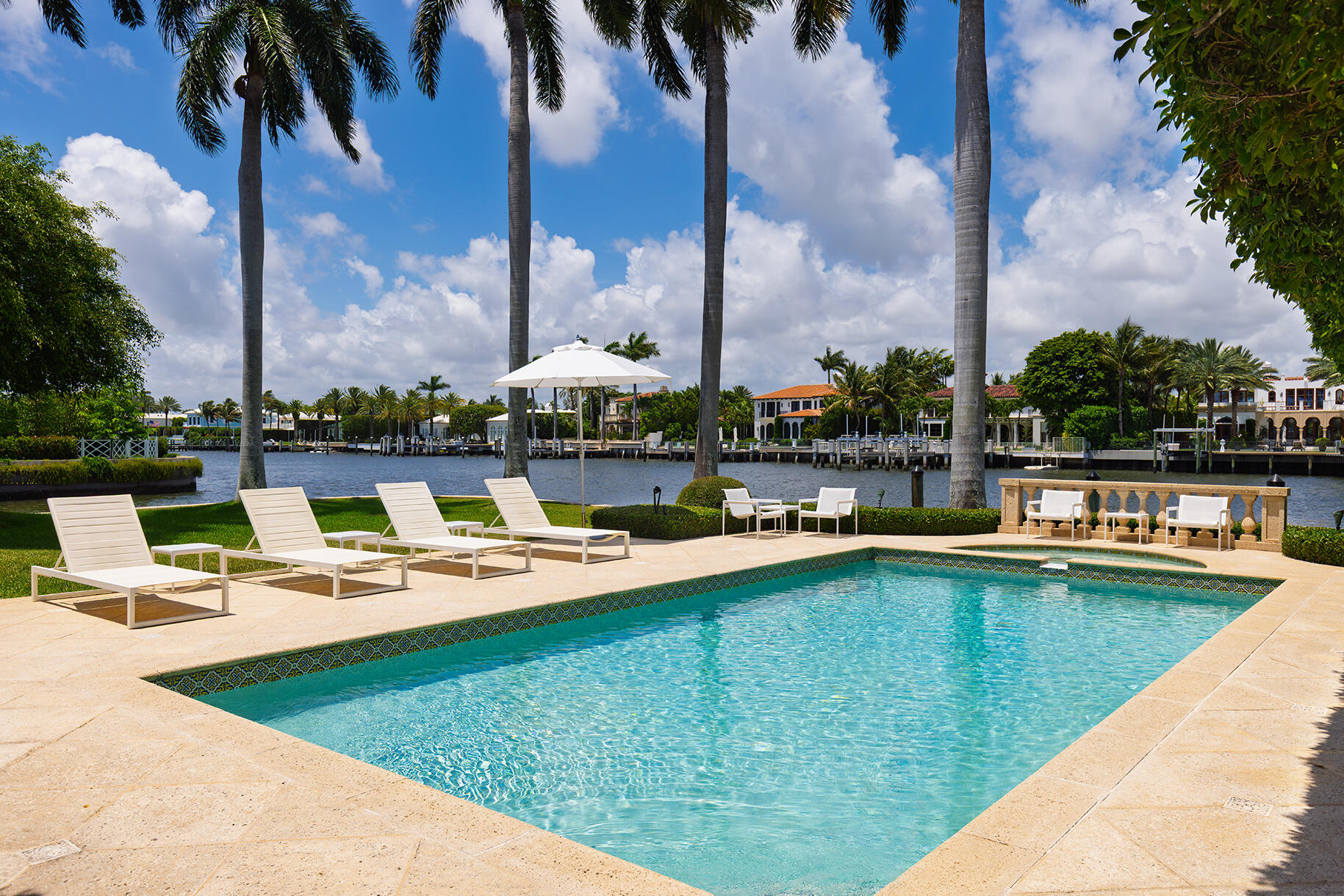 614 Tarpon Palm Beach, FL 33480