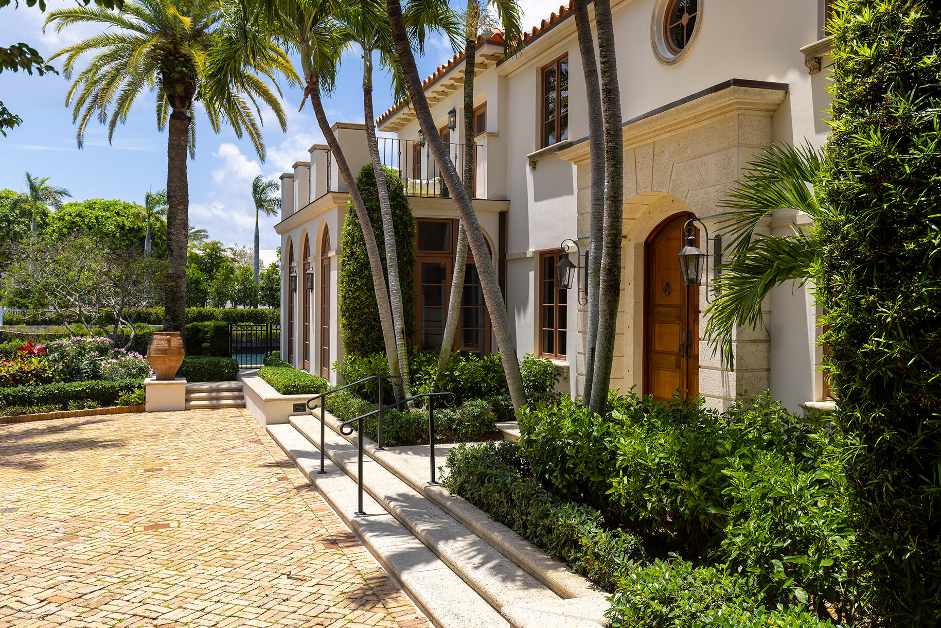 614 Tarpon Palm Beach, FL 33480