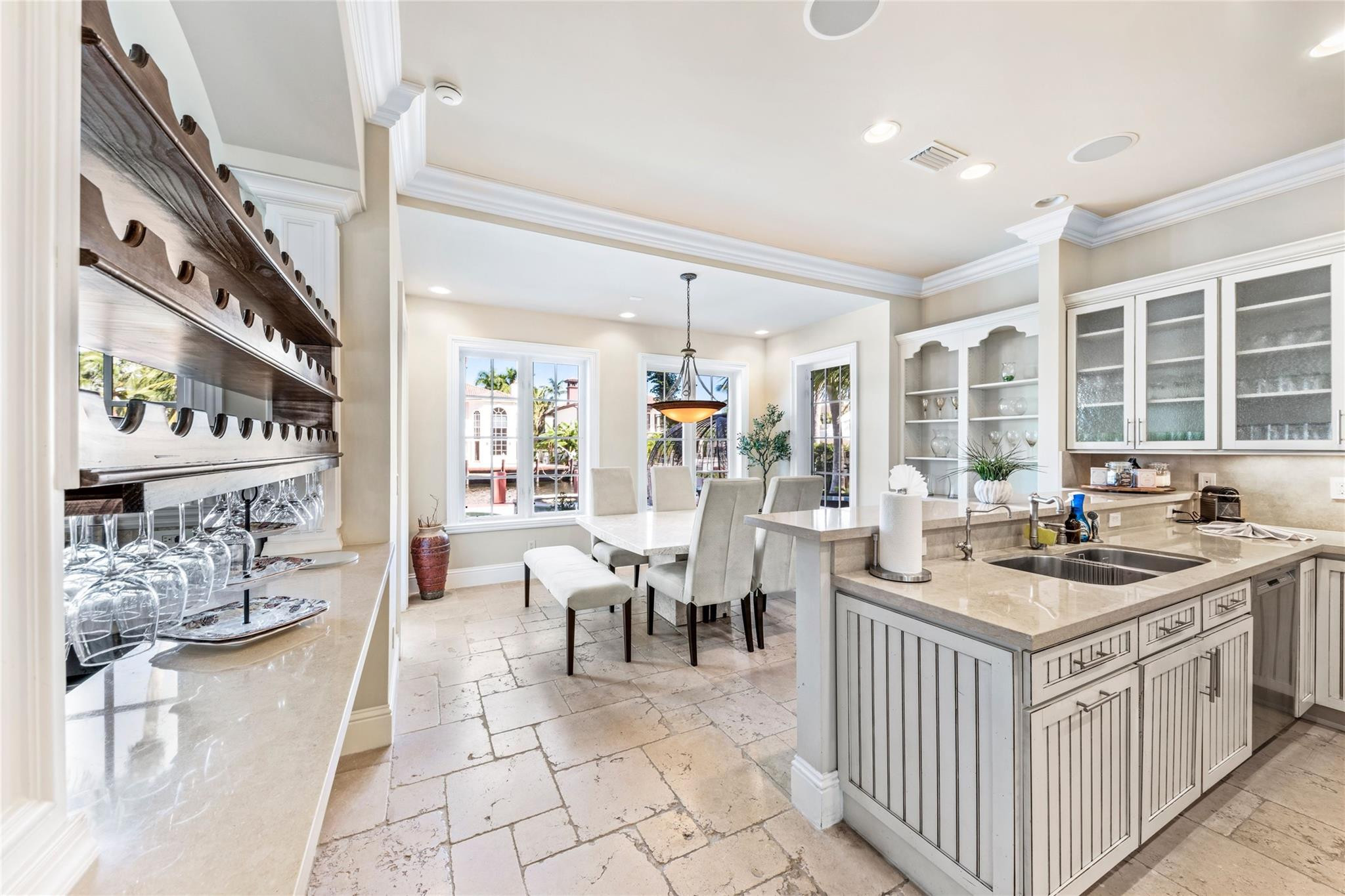 7 Pelican Fort Lauderdale, FL 33301