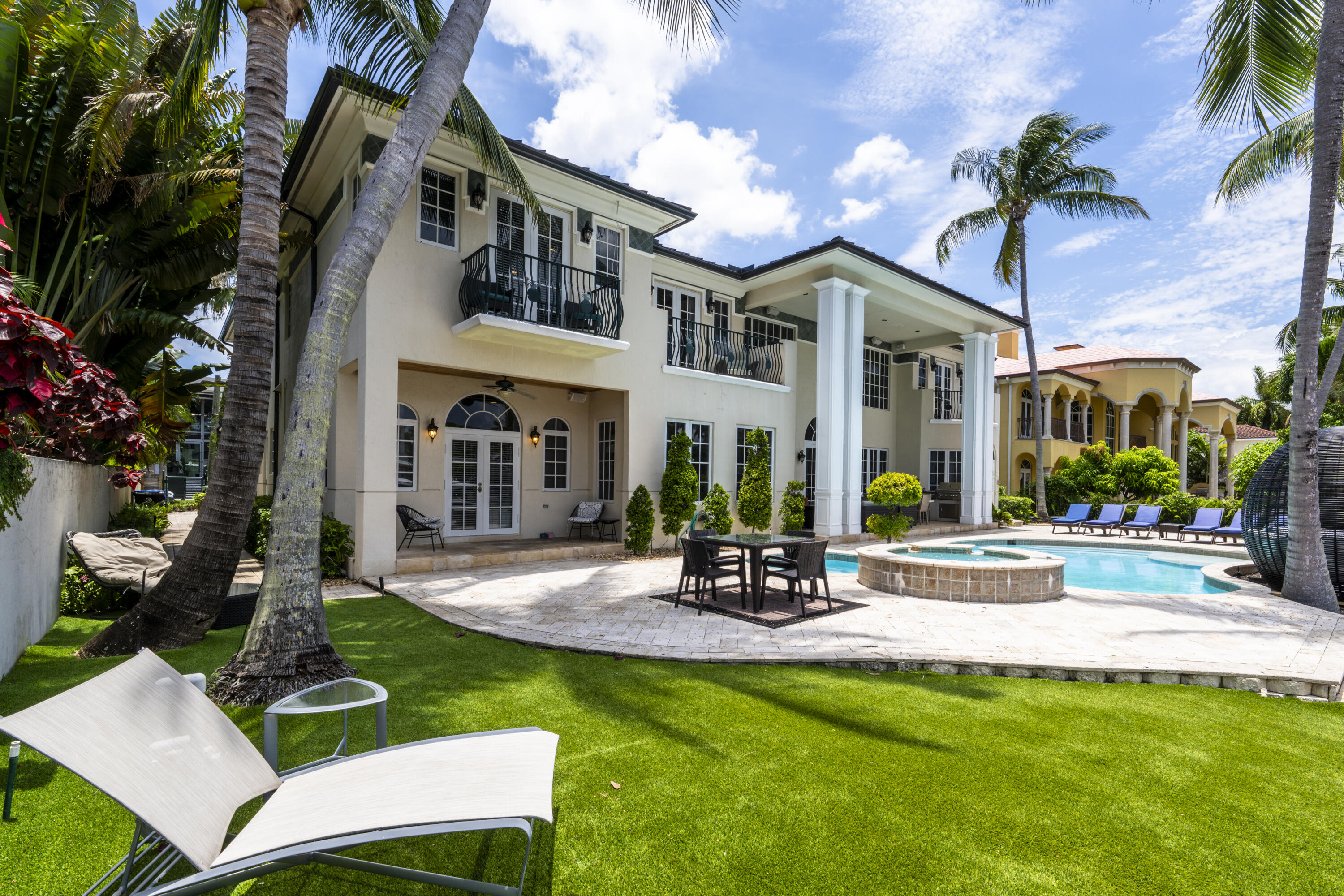 7 Pelican Fort Lauderdale, FL 33301