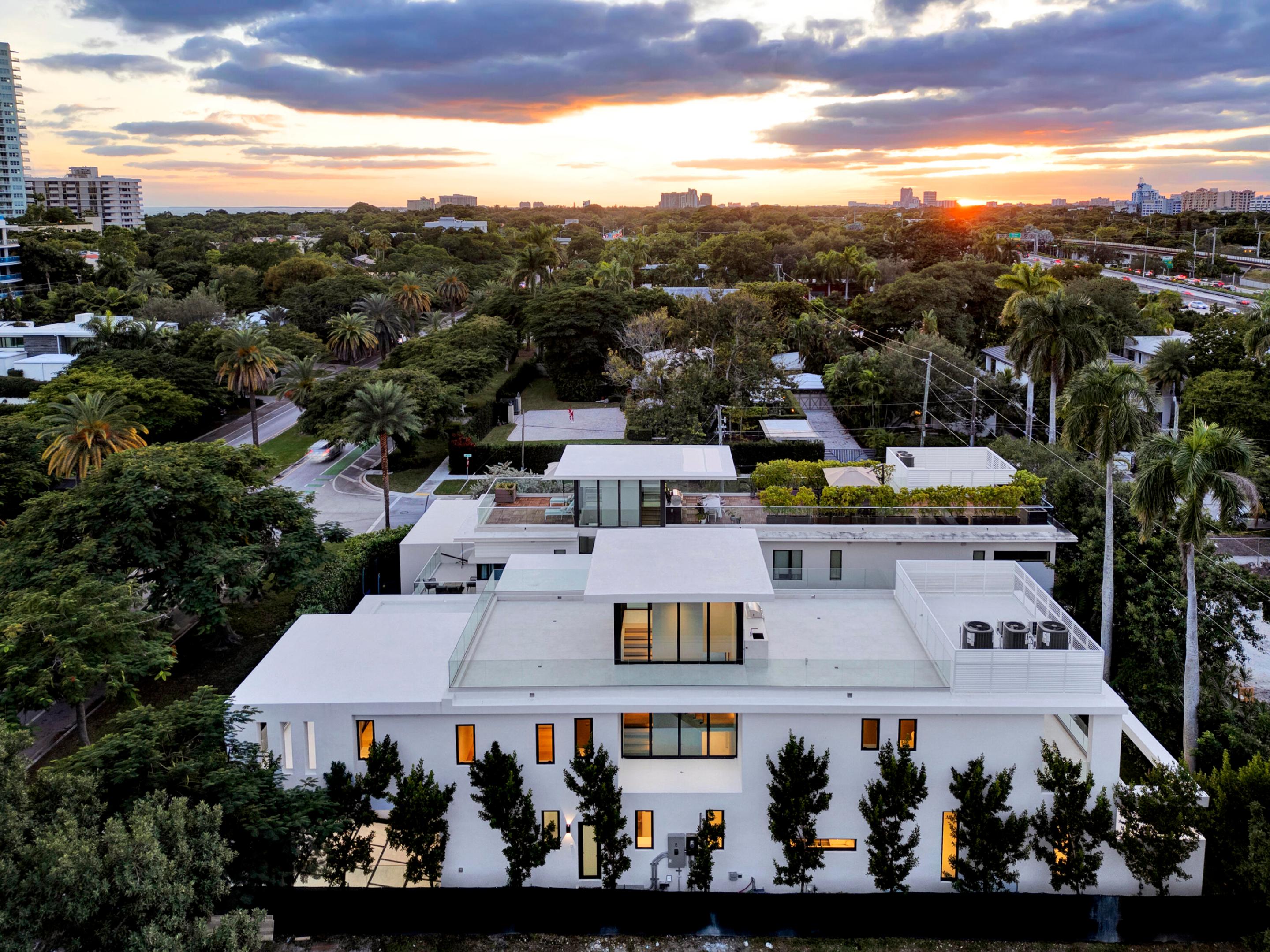 2130 S Miami Miami, FL 33129