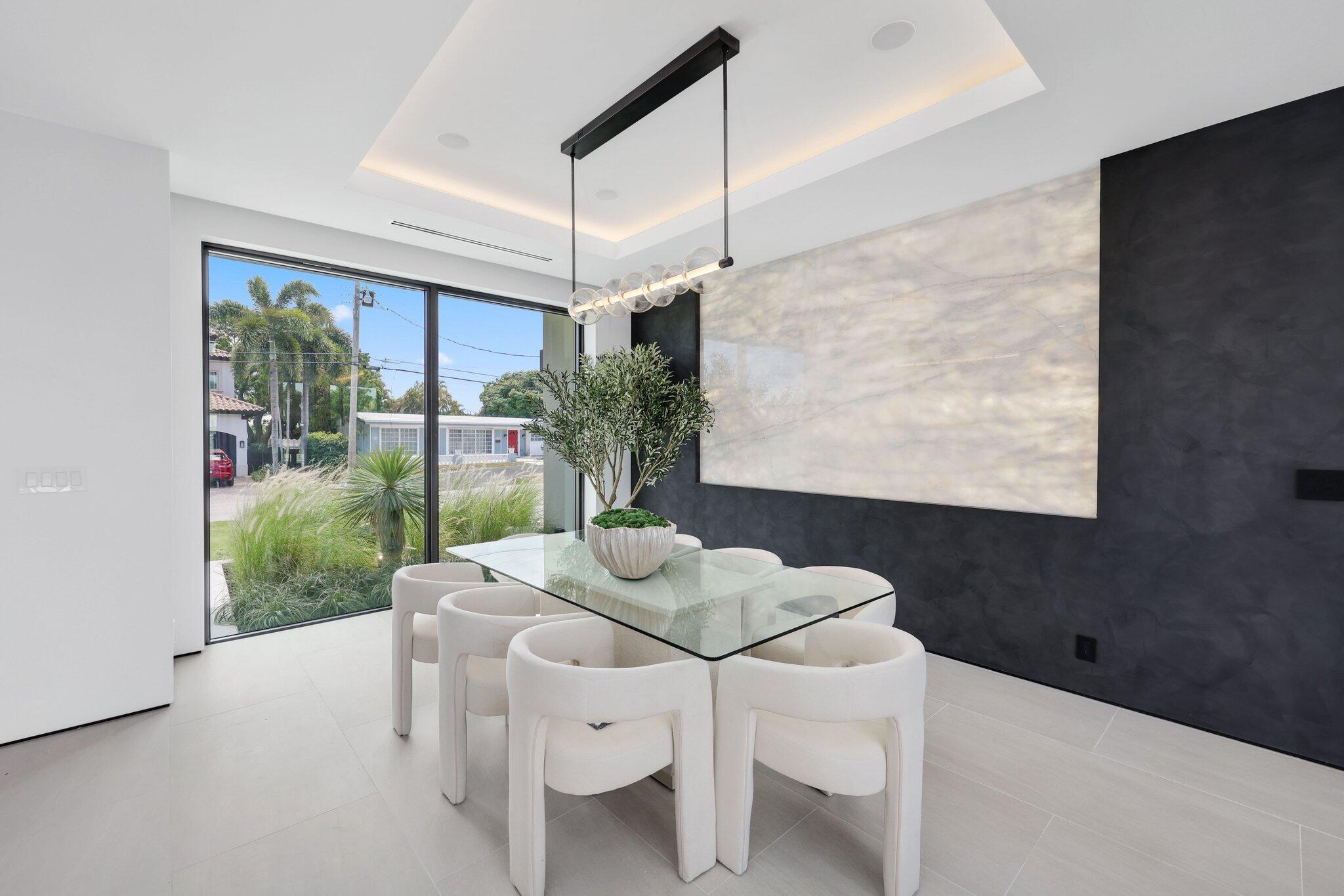 2825 NE 27th St Fort Lauderdale, FL 33306