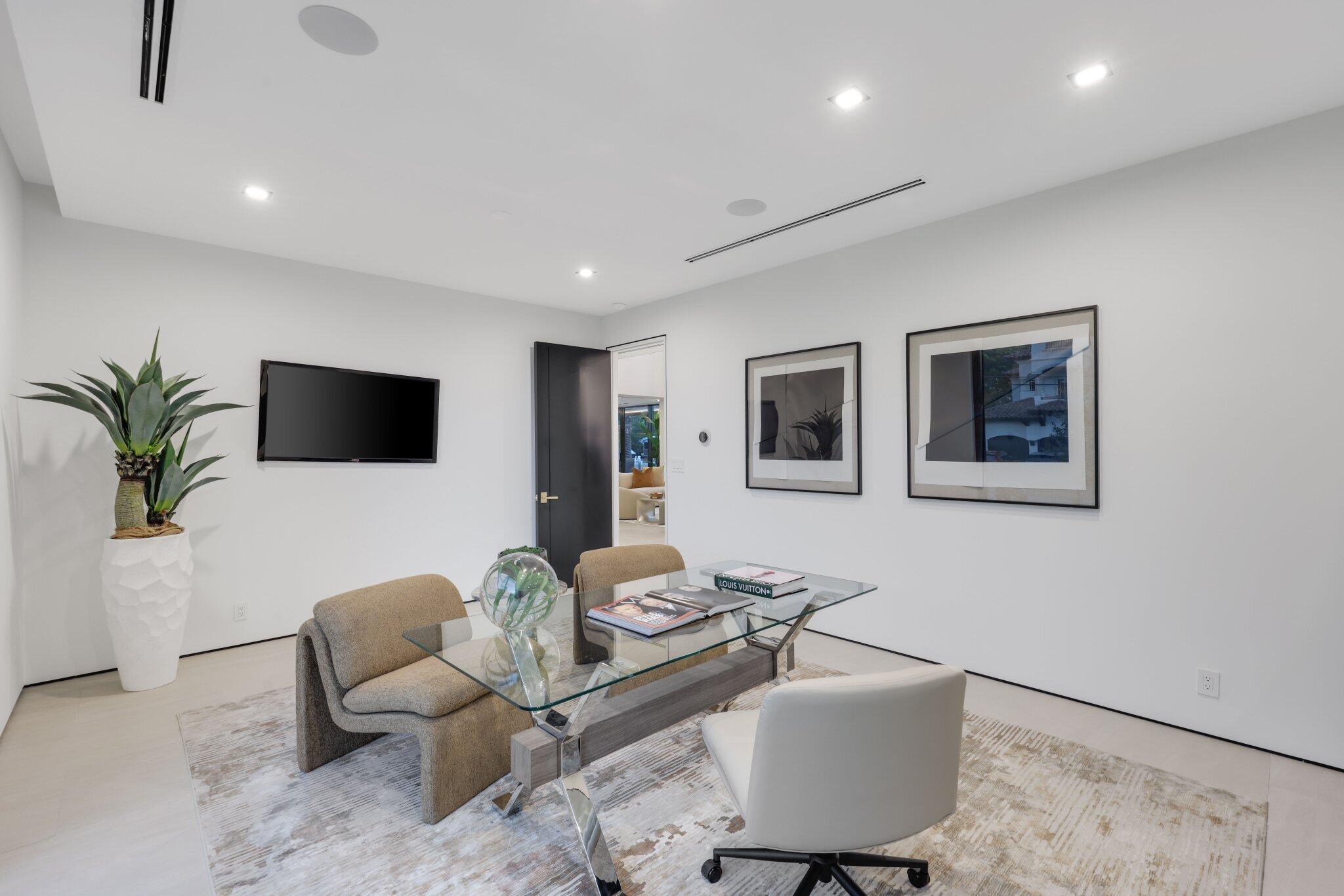 2825 NE 27th St Fort Lauderdale, FL 33306