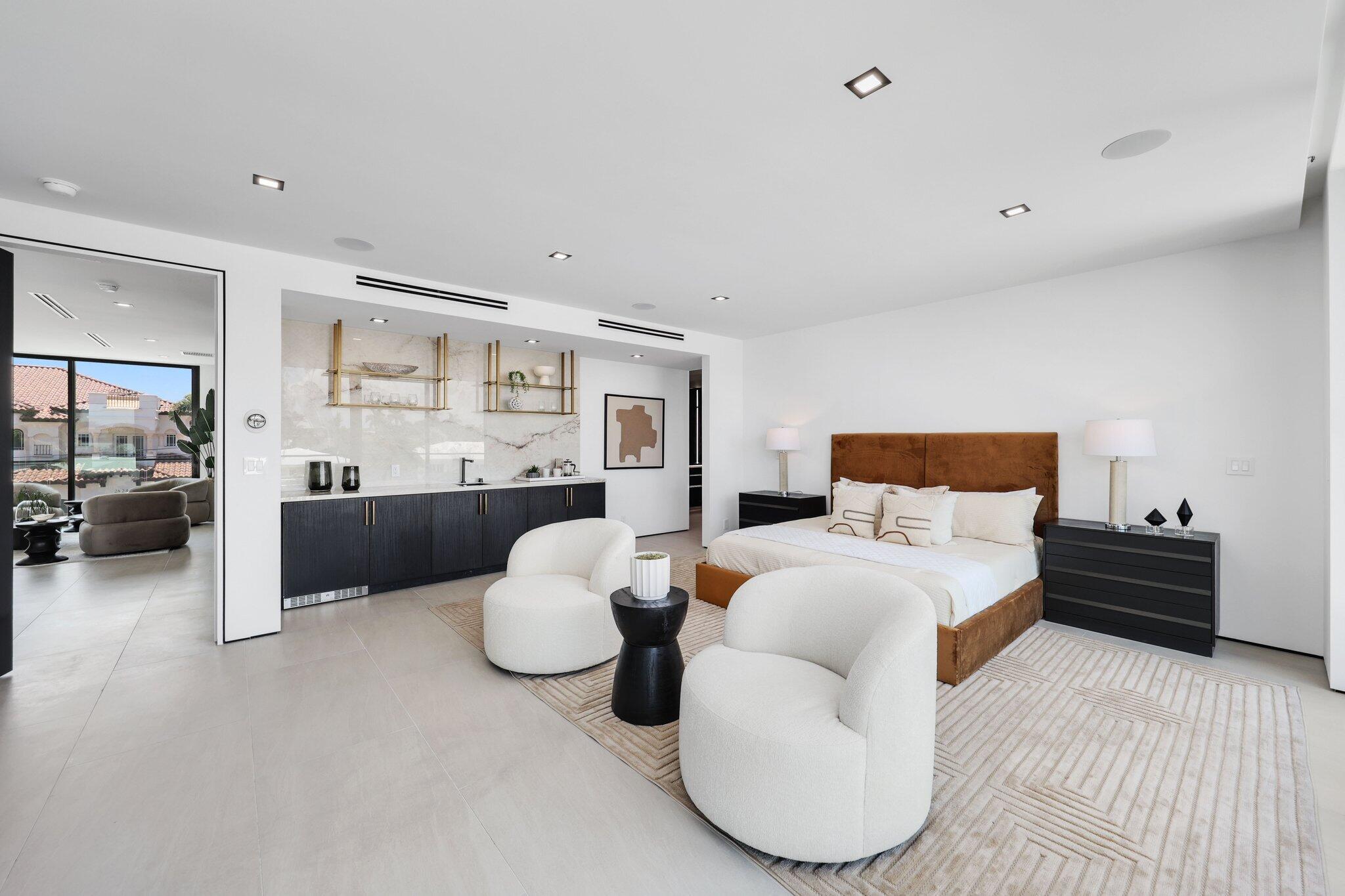 2825 NE 27th St Fort Lauderdale, FL 33306