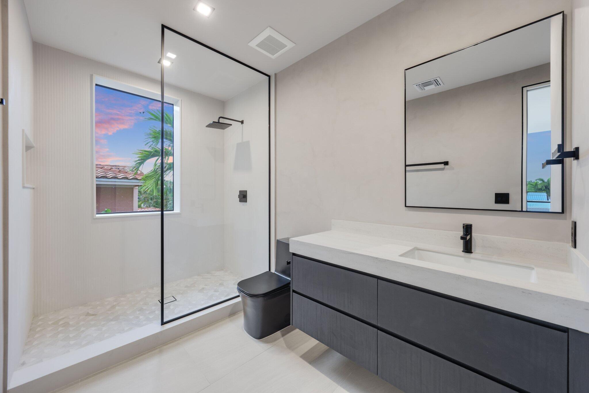 2825 NE 27th St Fort Lauderdale, FL 33306